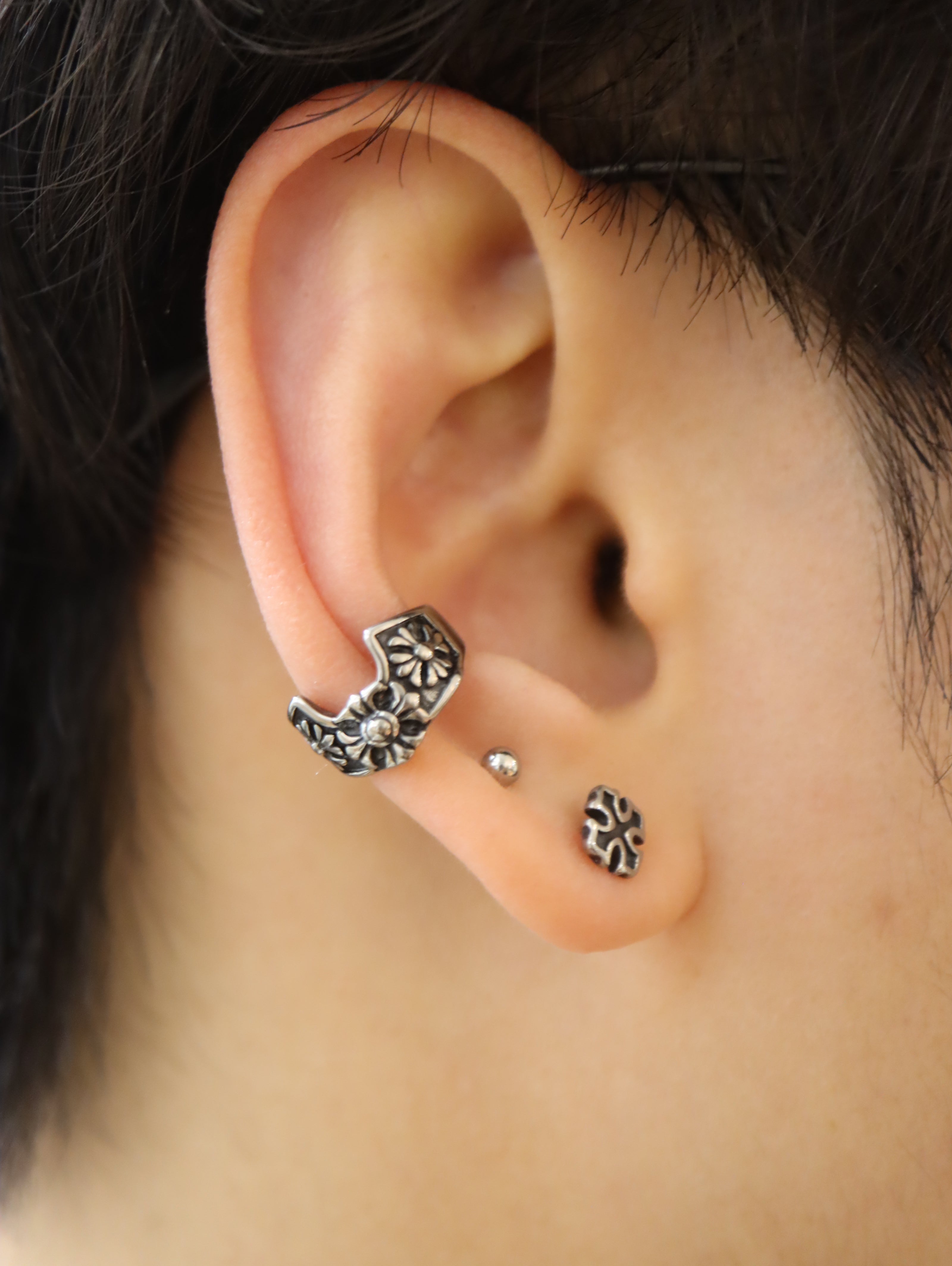 Surgical Steel Unisex Earcuff