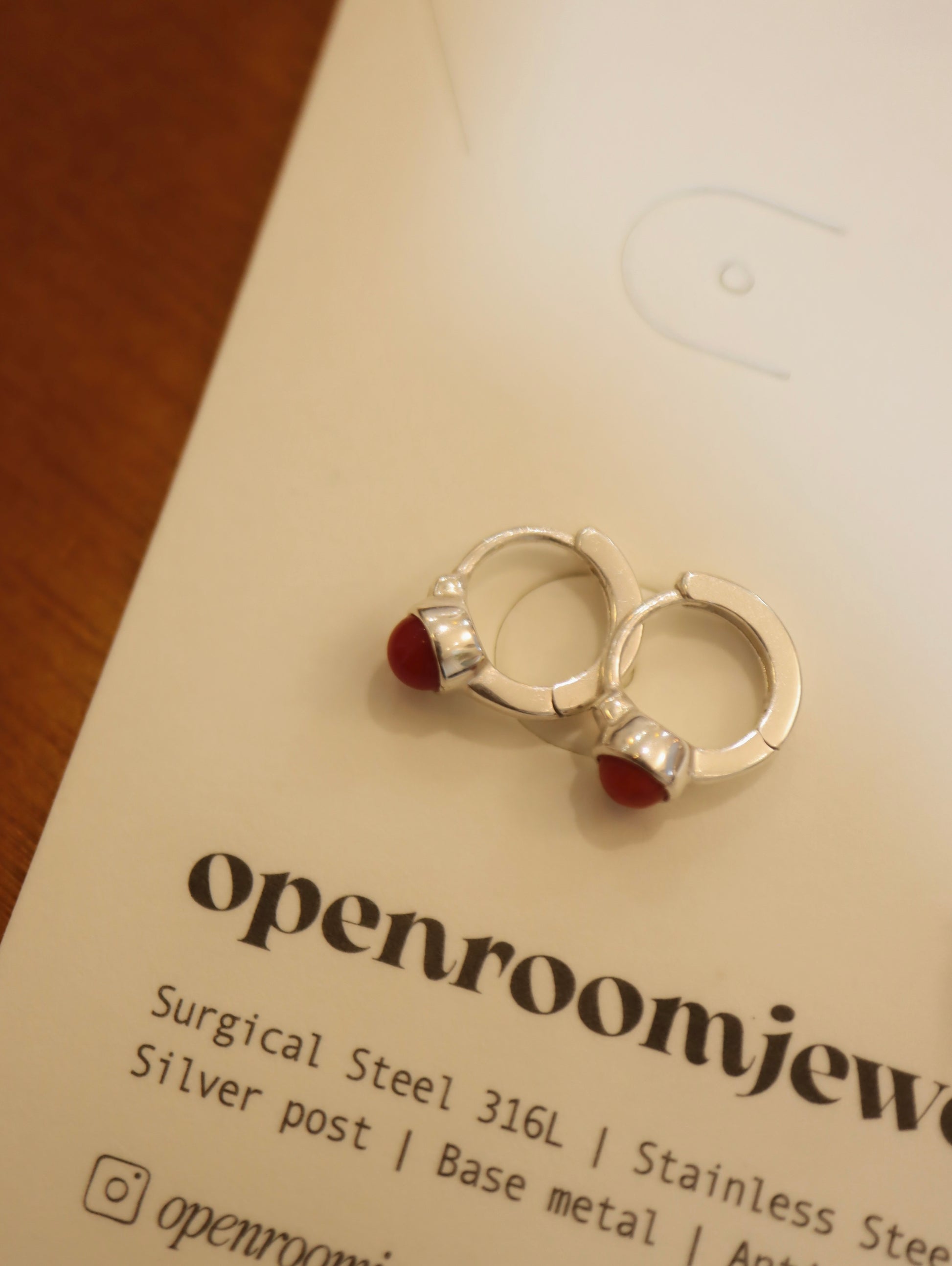 Mini Huggie hoop agate 925 silver earrings