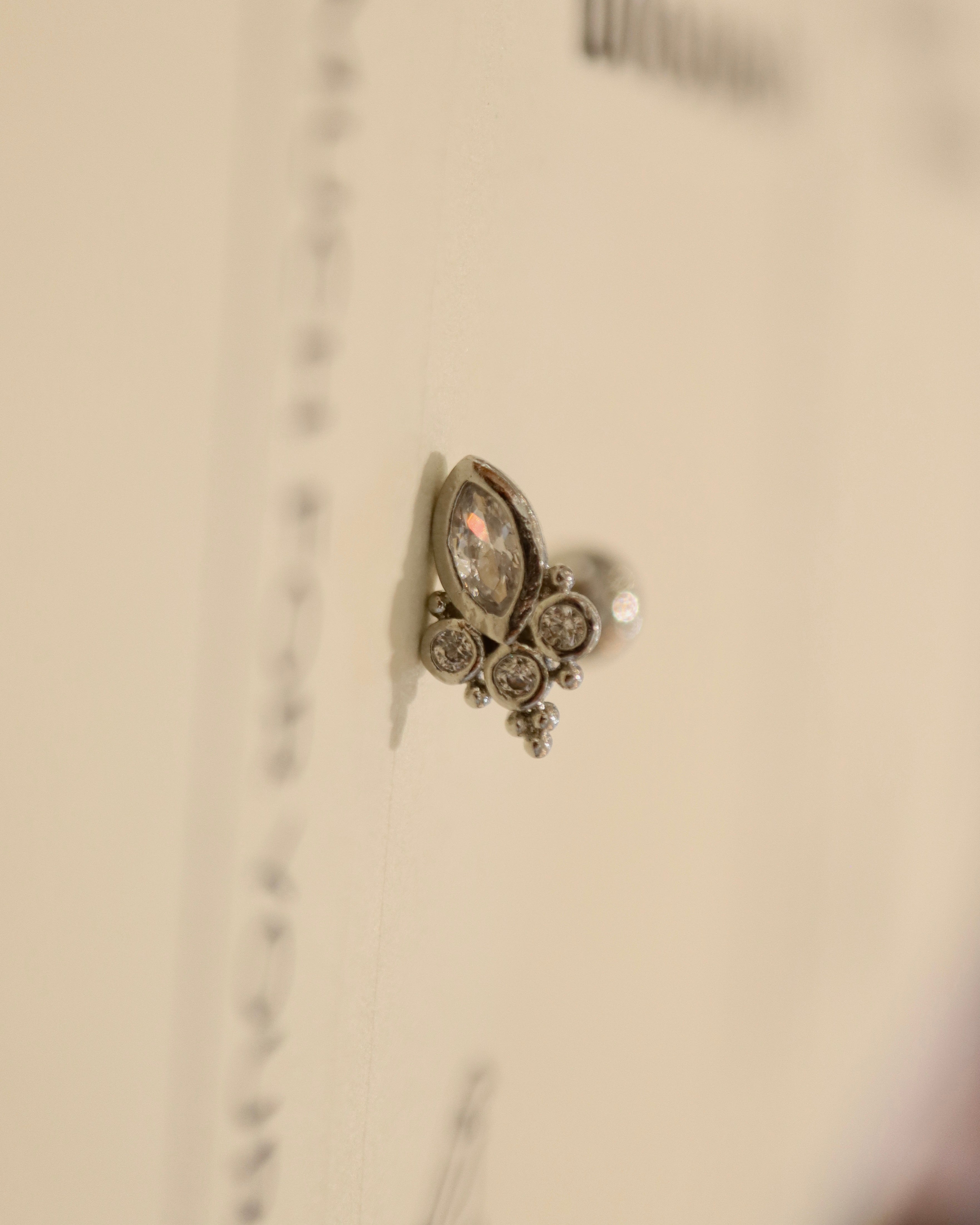 Astraea Stud Surgical Steel earring (1pc)