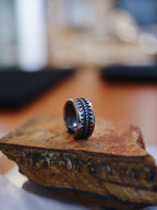 Sawtooth unisex surgical steel Earcuff