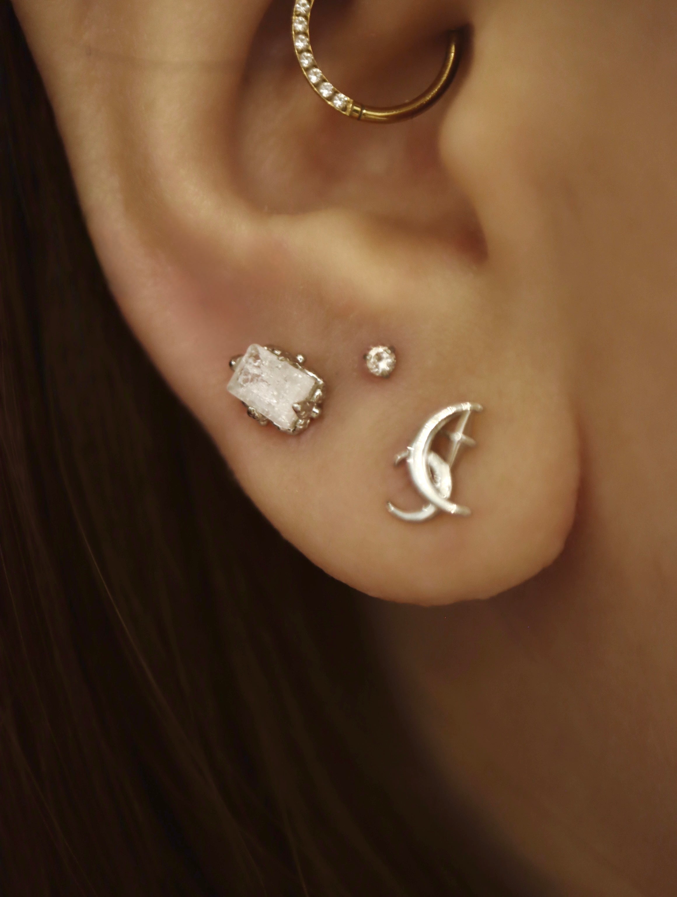 Surgical steel radiant rectangle stud piercing