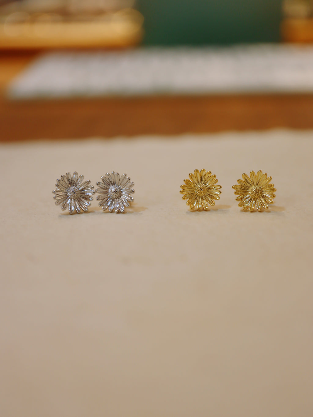Daisy Bloom Stud Earrings
