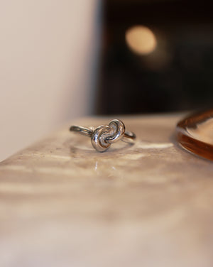 Knot silver925 ring (size 6)