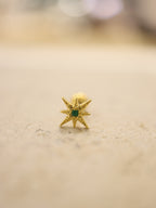 Starburst green stud piercing (1pc)
