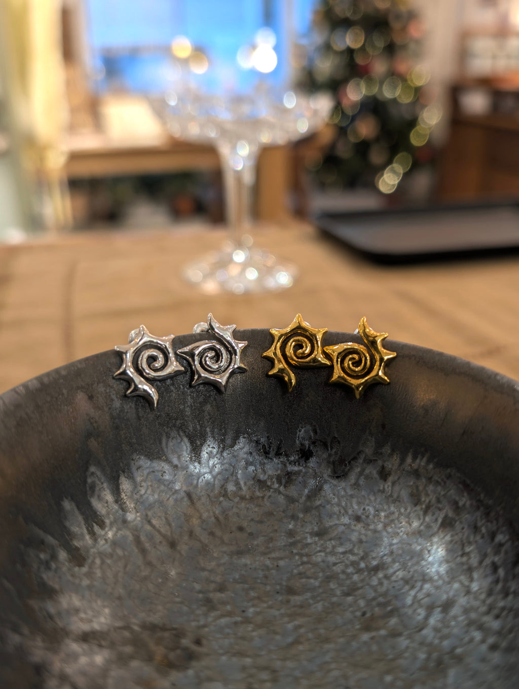 Sun swirl earrings