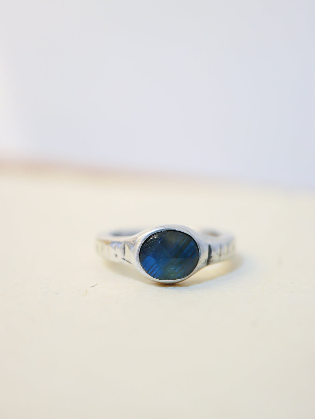 Labradorite gemstone handcraft 925 silver ring