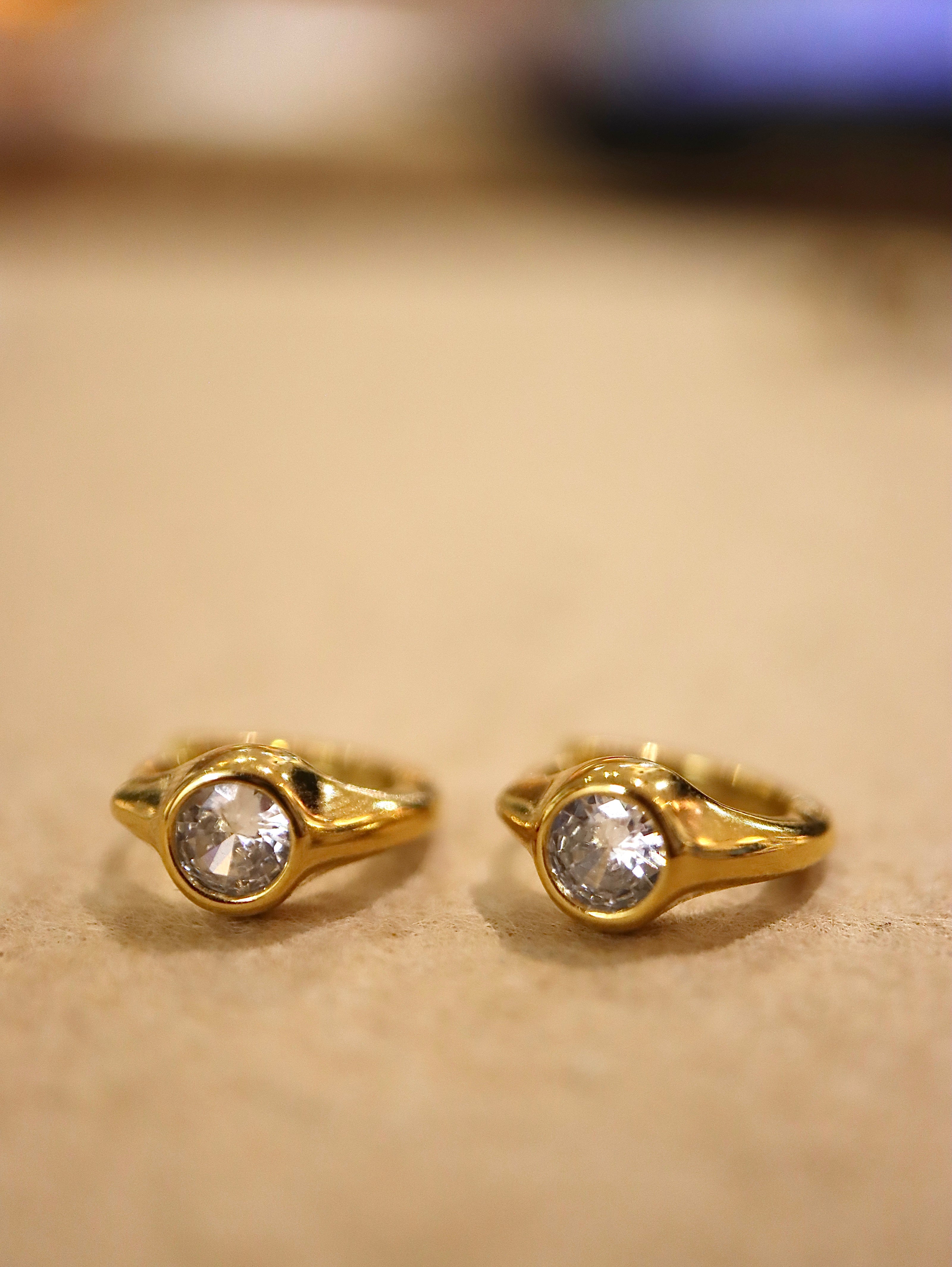 Round cz hinged hoop gold earrings