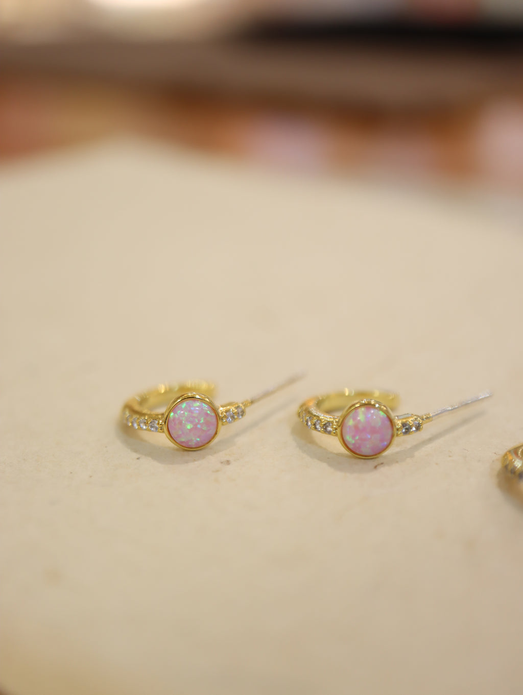 Round stone cz earrings