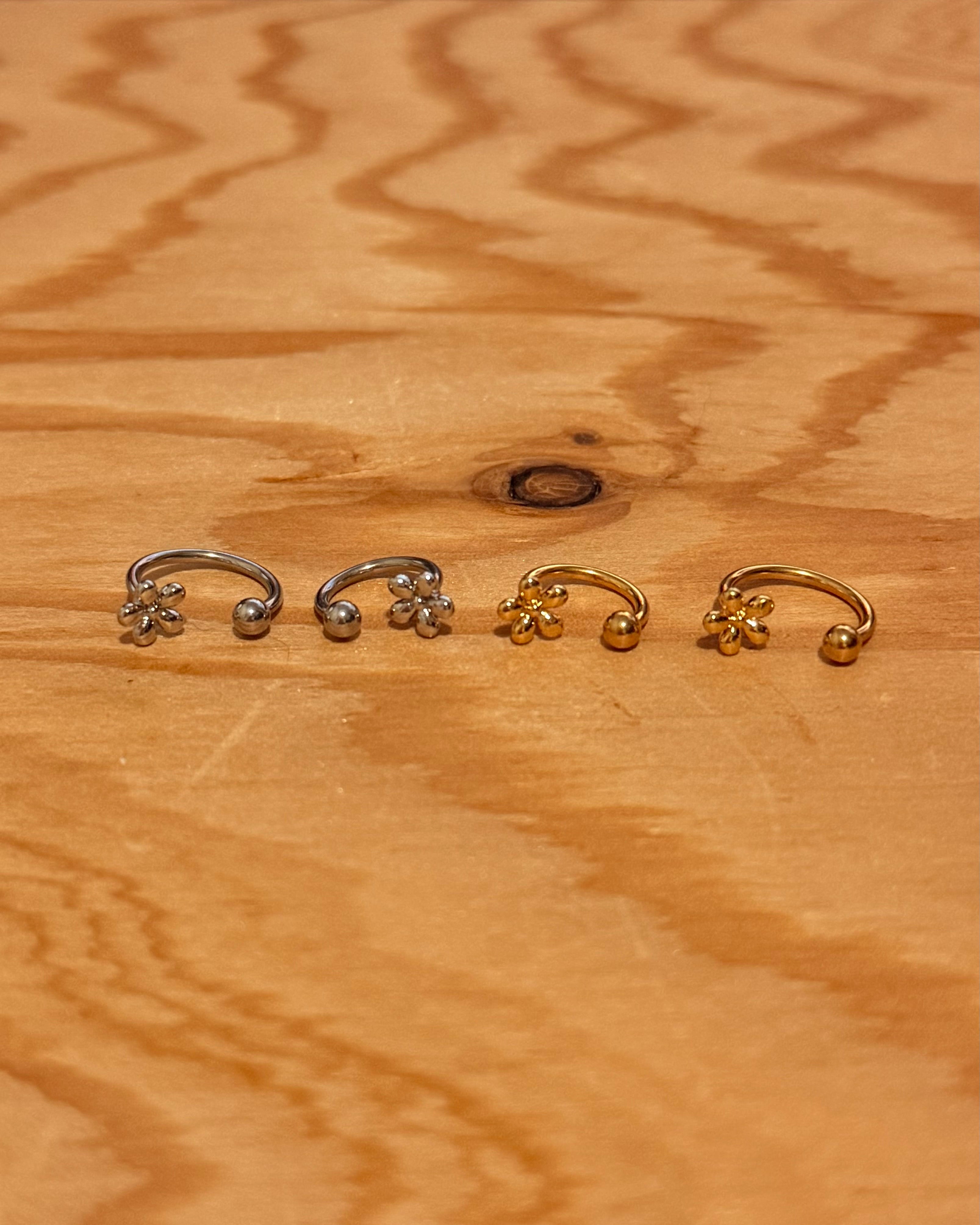 Lobe Blossom Circular Barbell Earring (1pc)