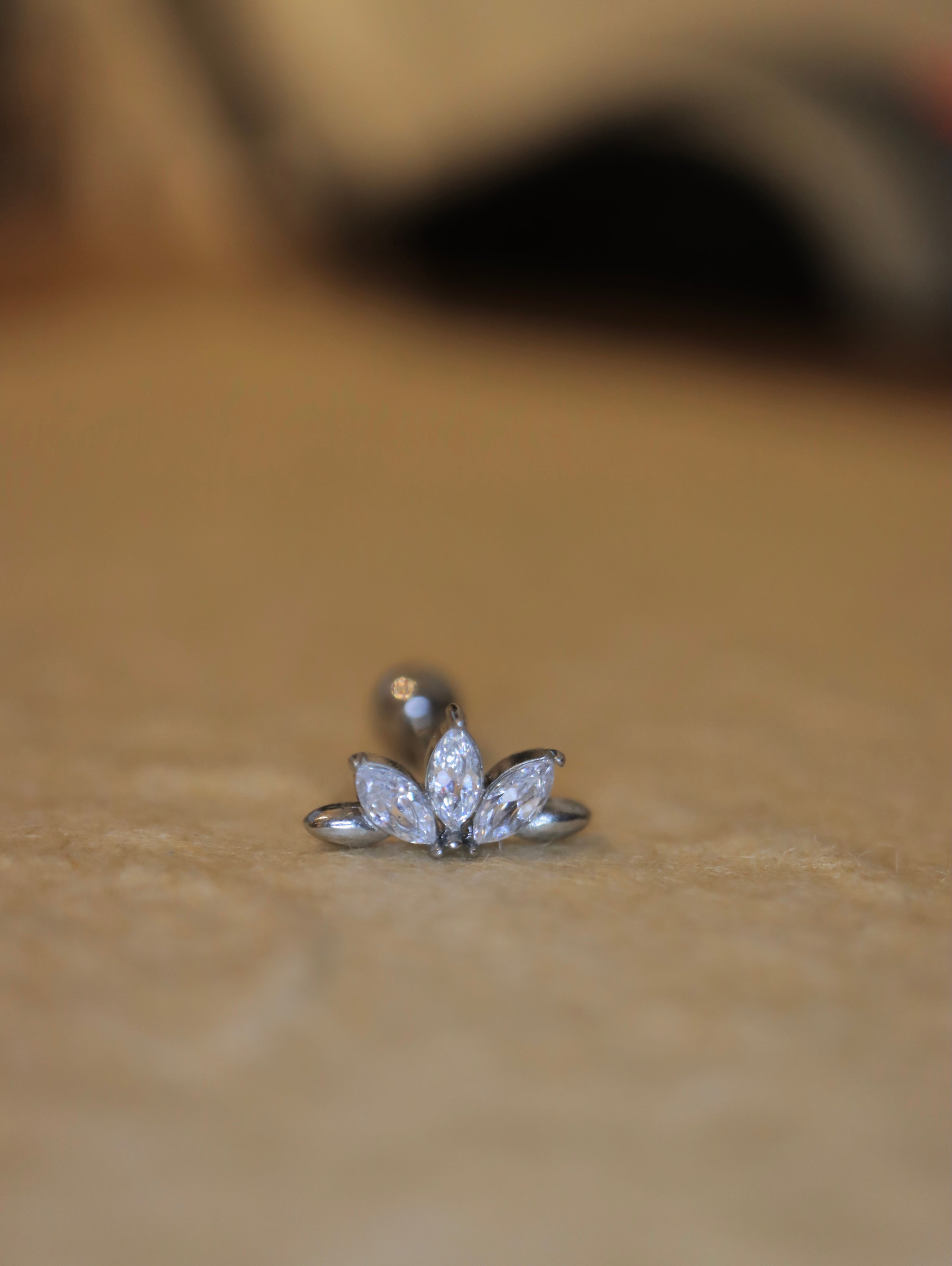 Marquise Cluster Stud Surgical Steel Piercing (1pc)