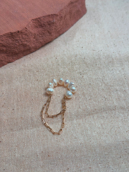 Raw pearl chain Earcuff