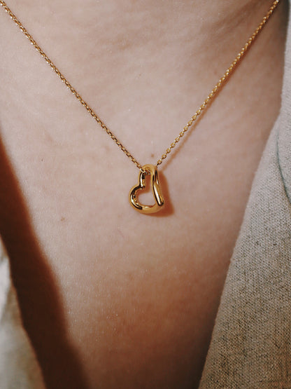 Heart brass necklace