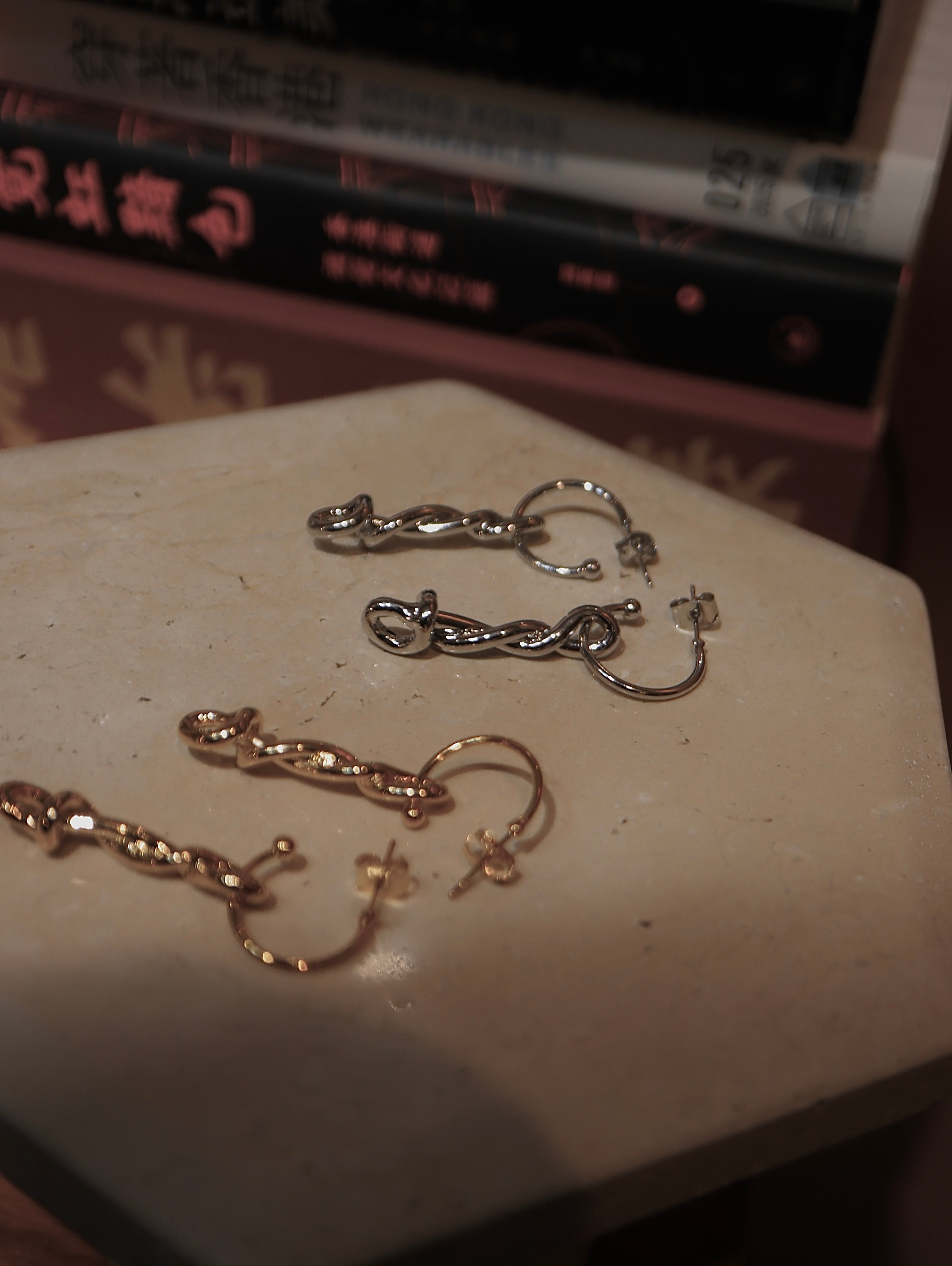 Drop knot twisted earrings