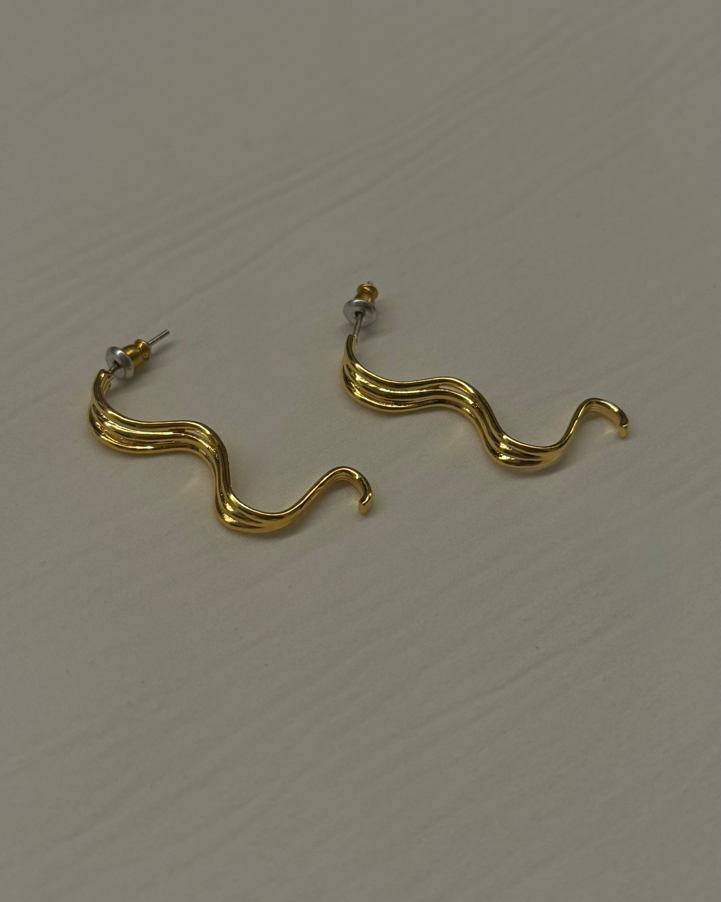 Wave drop earrings