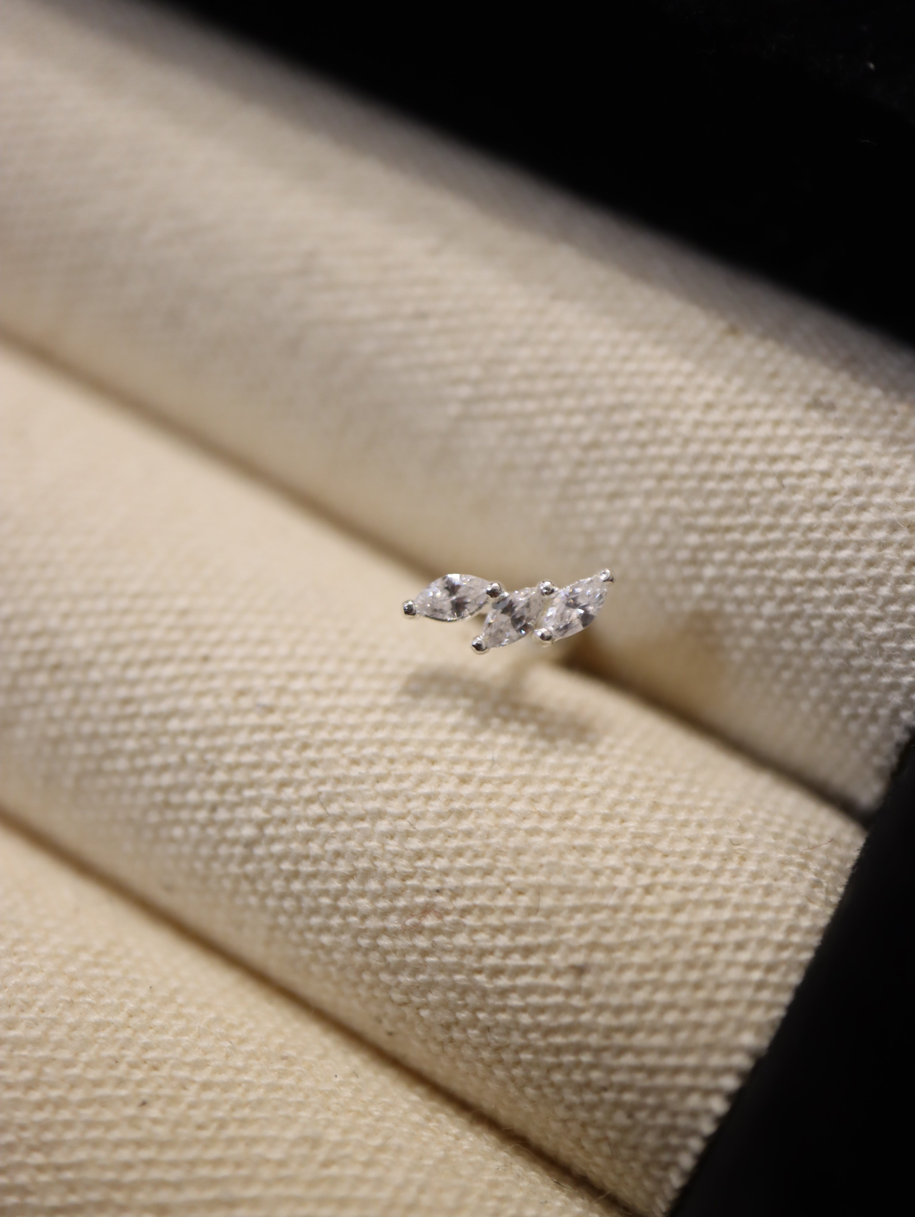 925 silver piercing triple cz earring