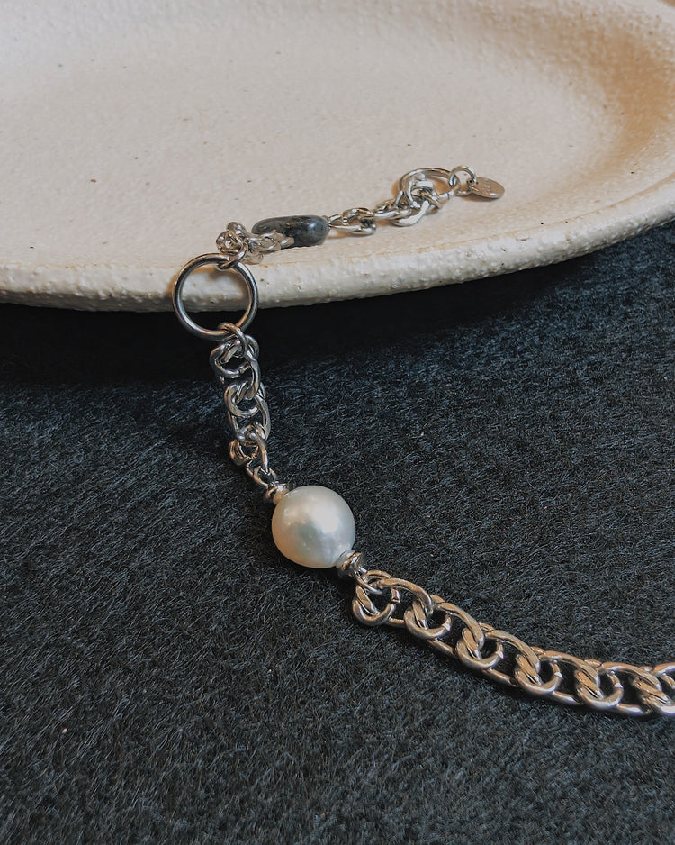 Heart & pearl stainless steel bracelet