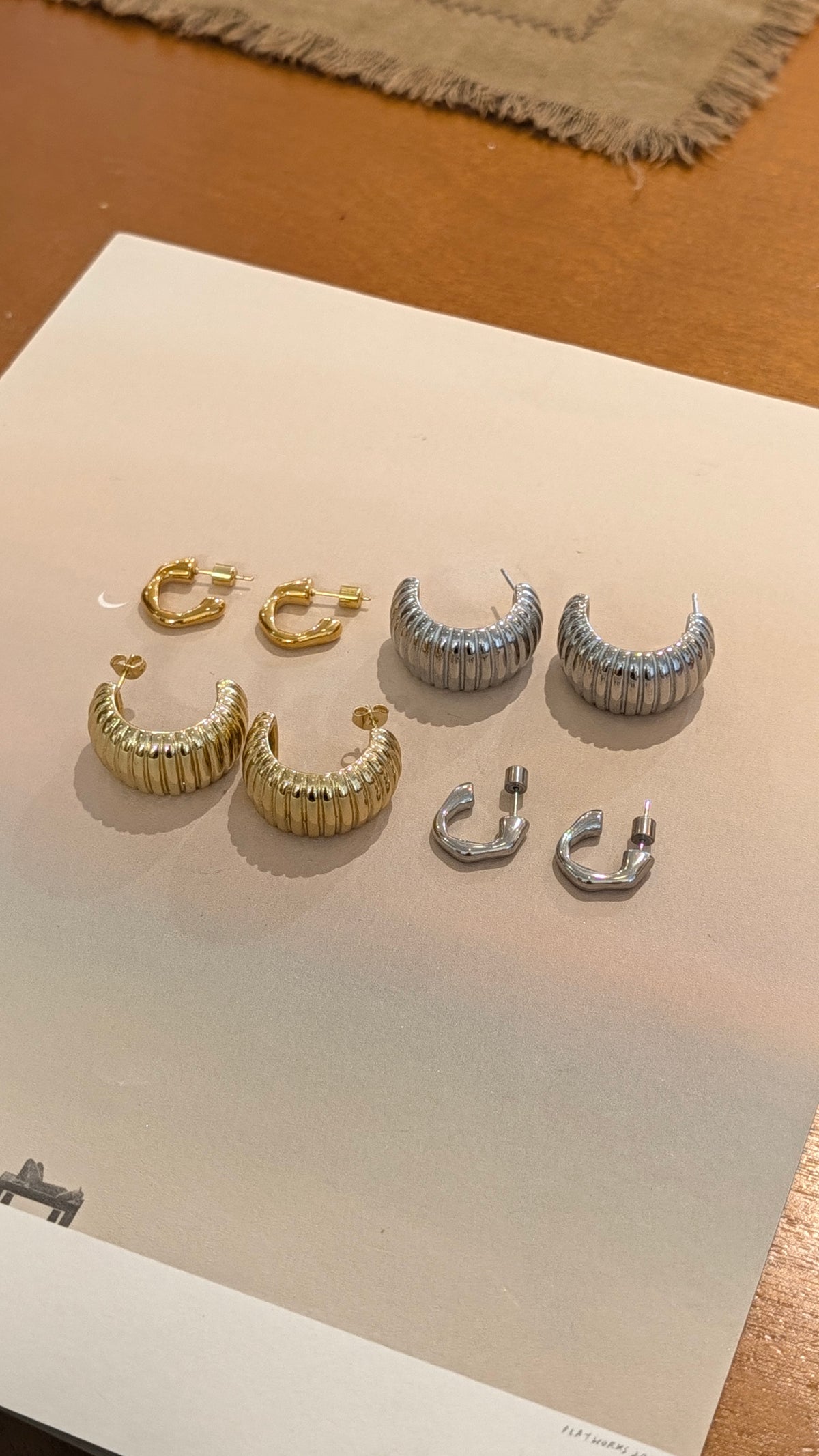 Stainless Steel Onda C-Hoops earrings