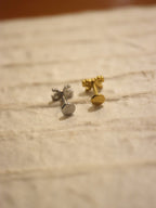 Ribbon stainless steel threadless labret piercing