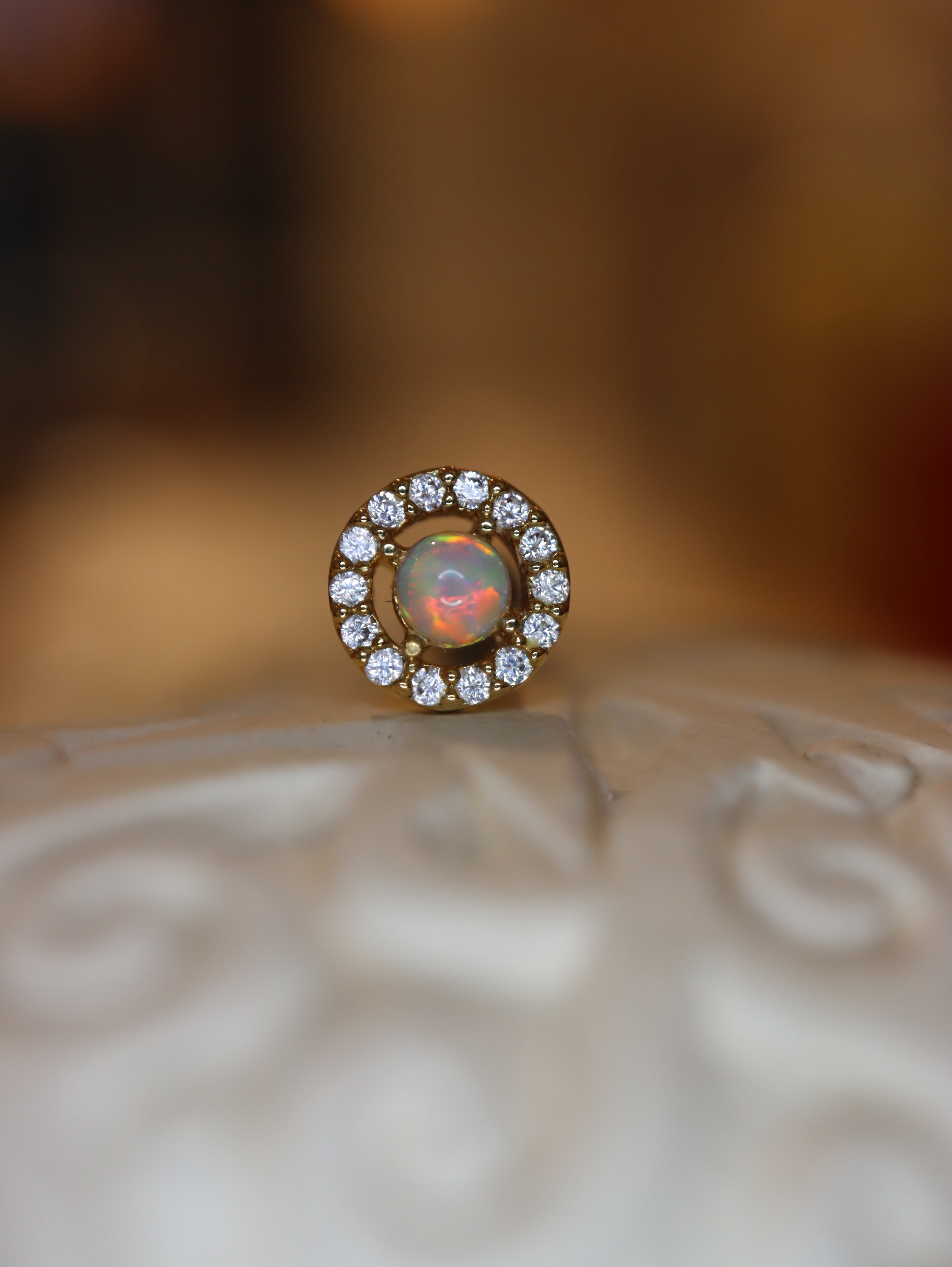 Round cz Opal surgical steel stud piercing (1pc)