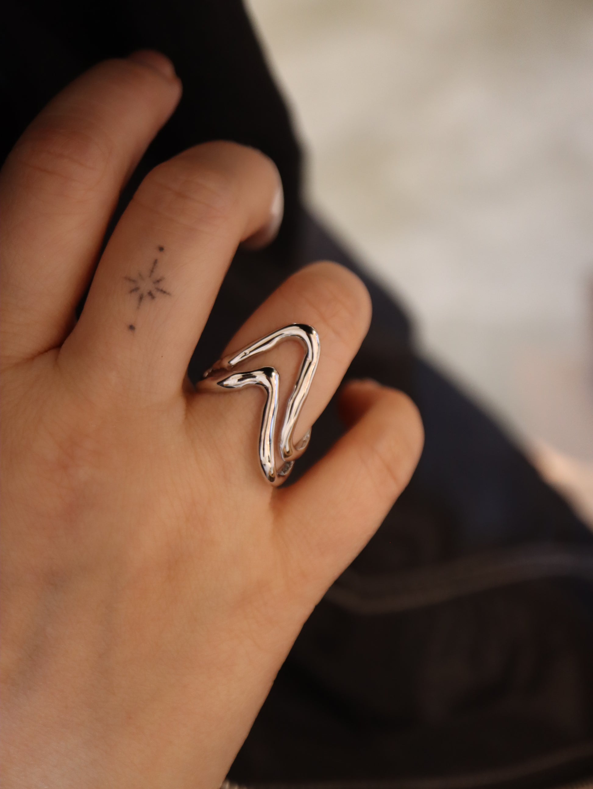 Wavy bold brass ring