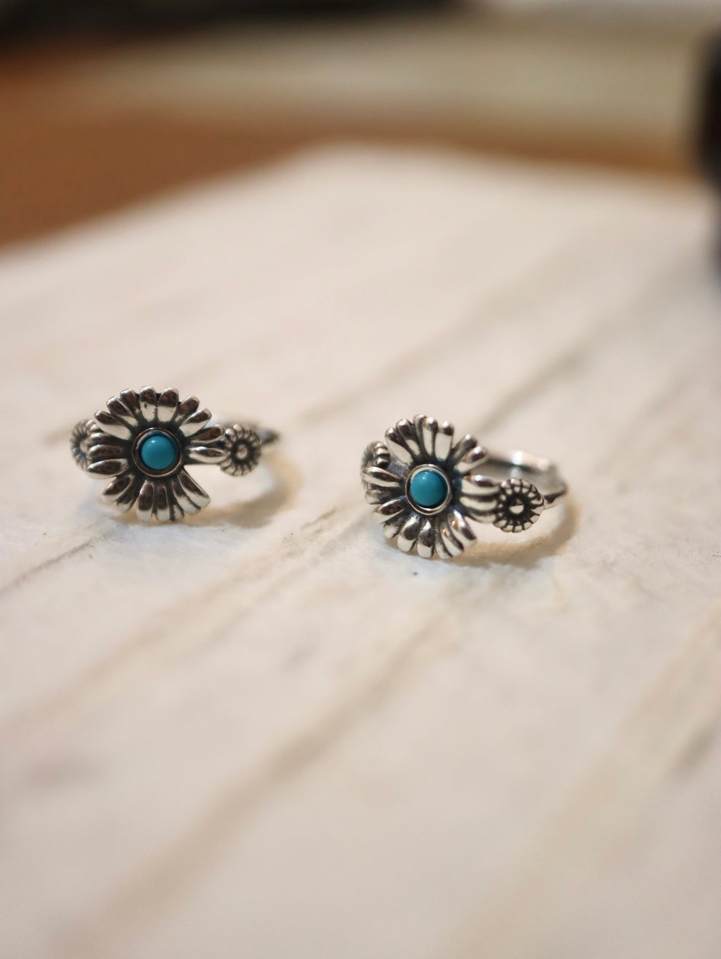 Daisy 925 silver hoop earrings