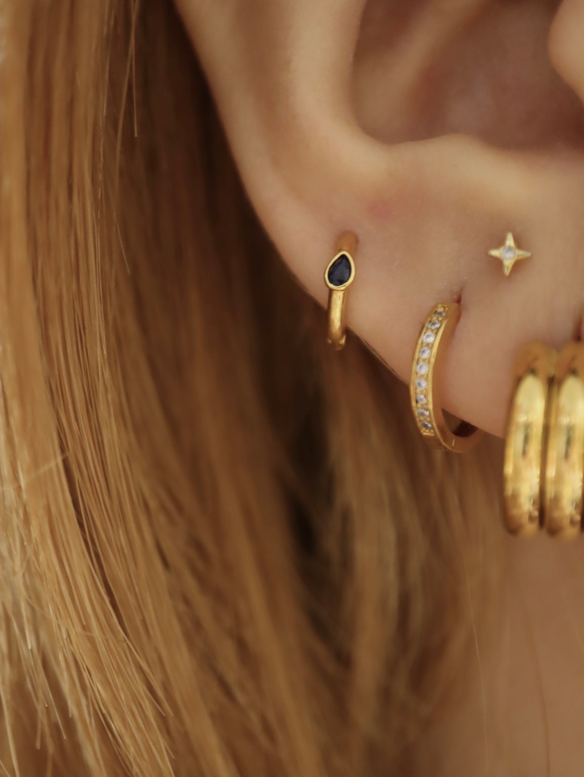 Stainless steel flat earrings