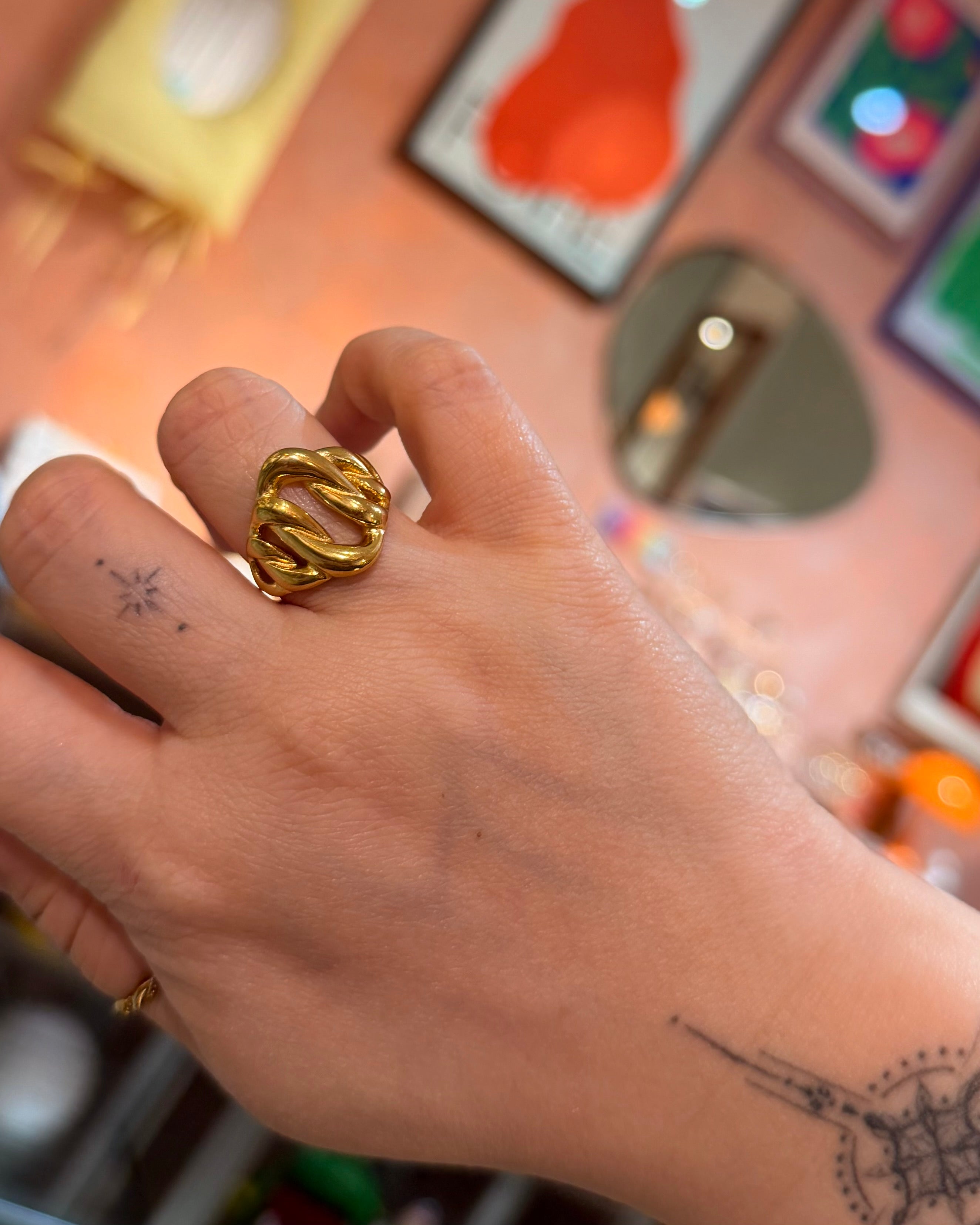 Interlock stainless steel ring