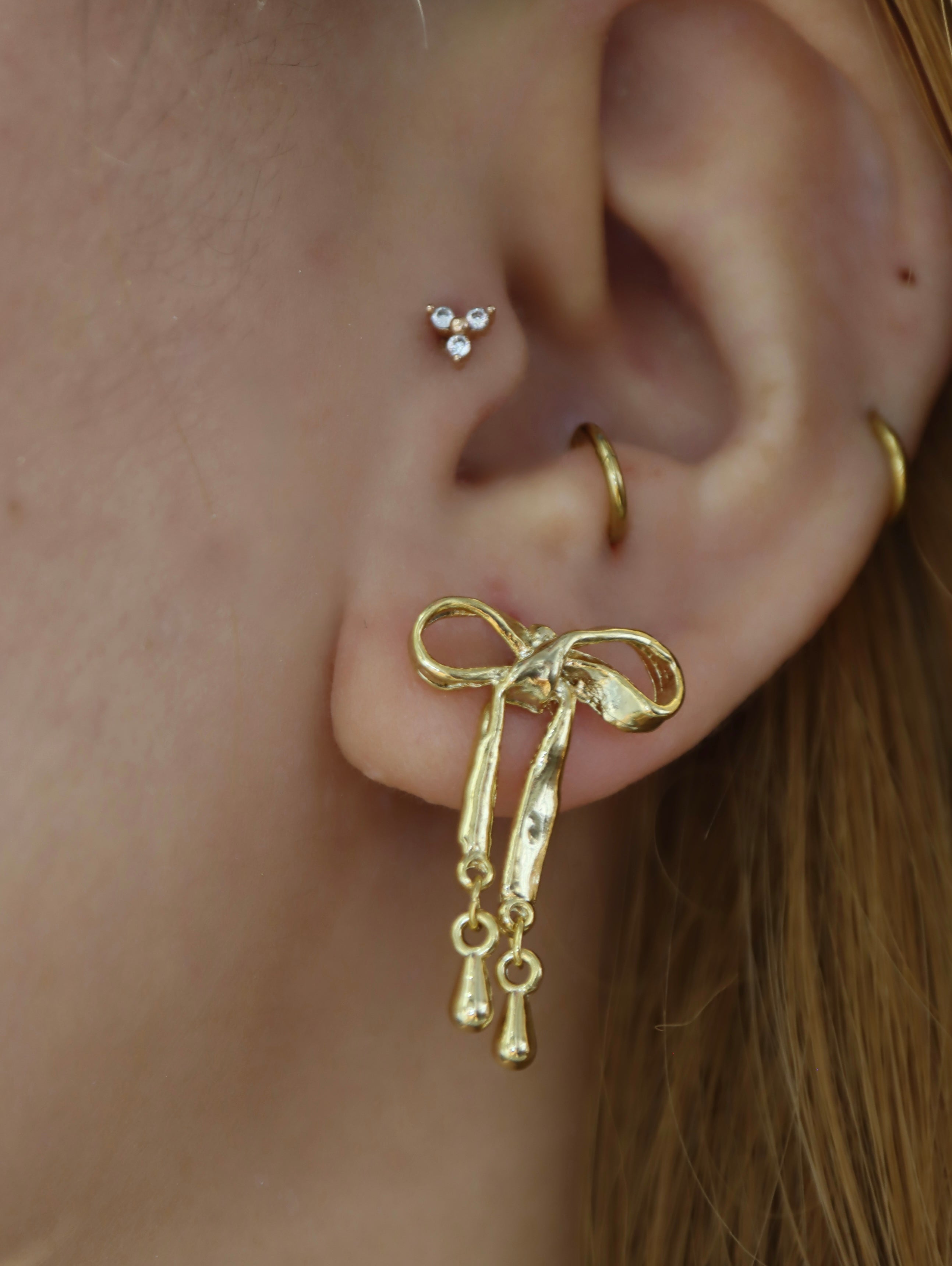 Ribbon earrings