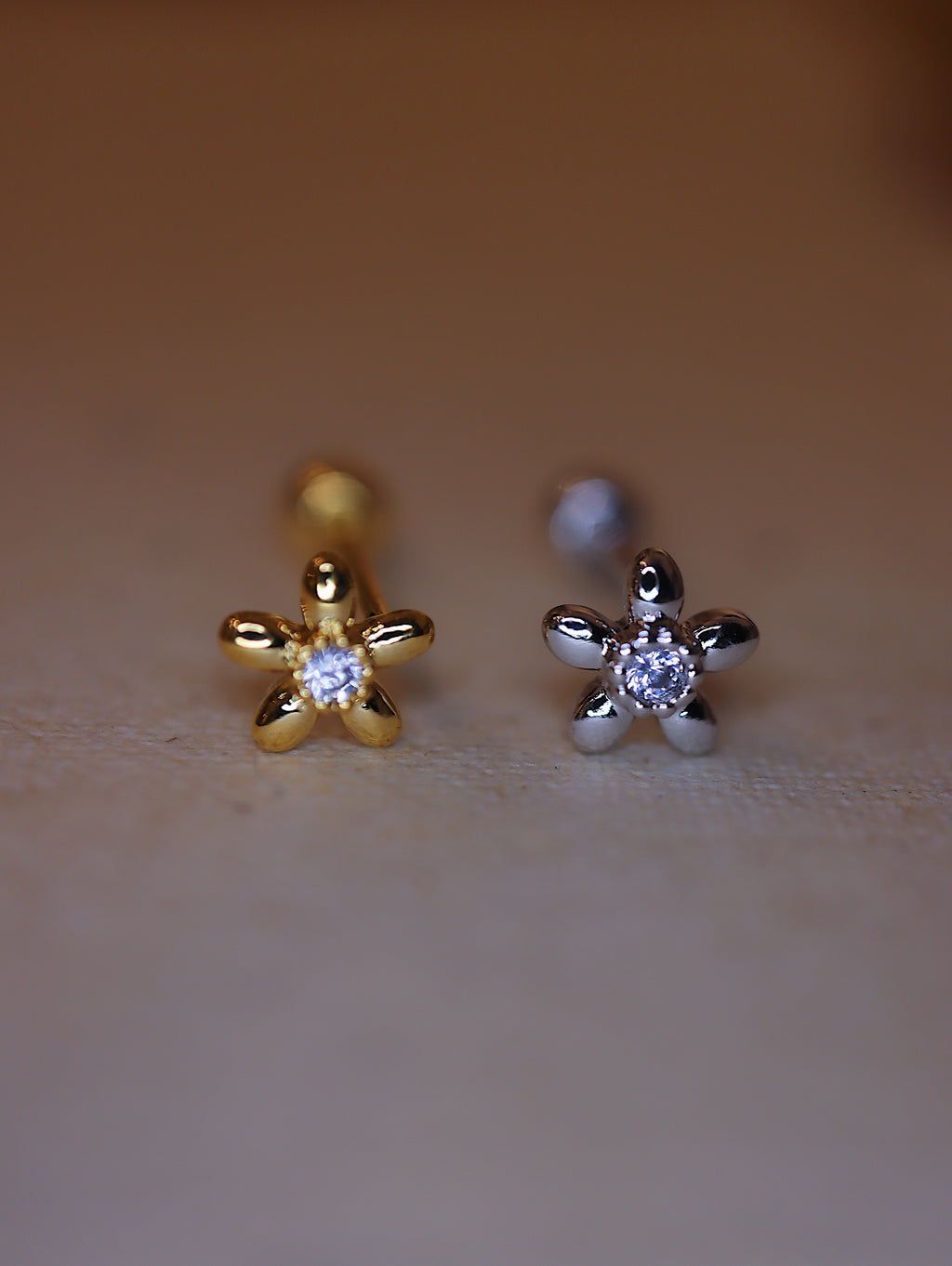 Flower 925 silver Piercing Earring with Screw Back