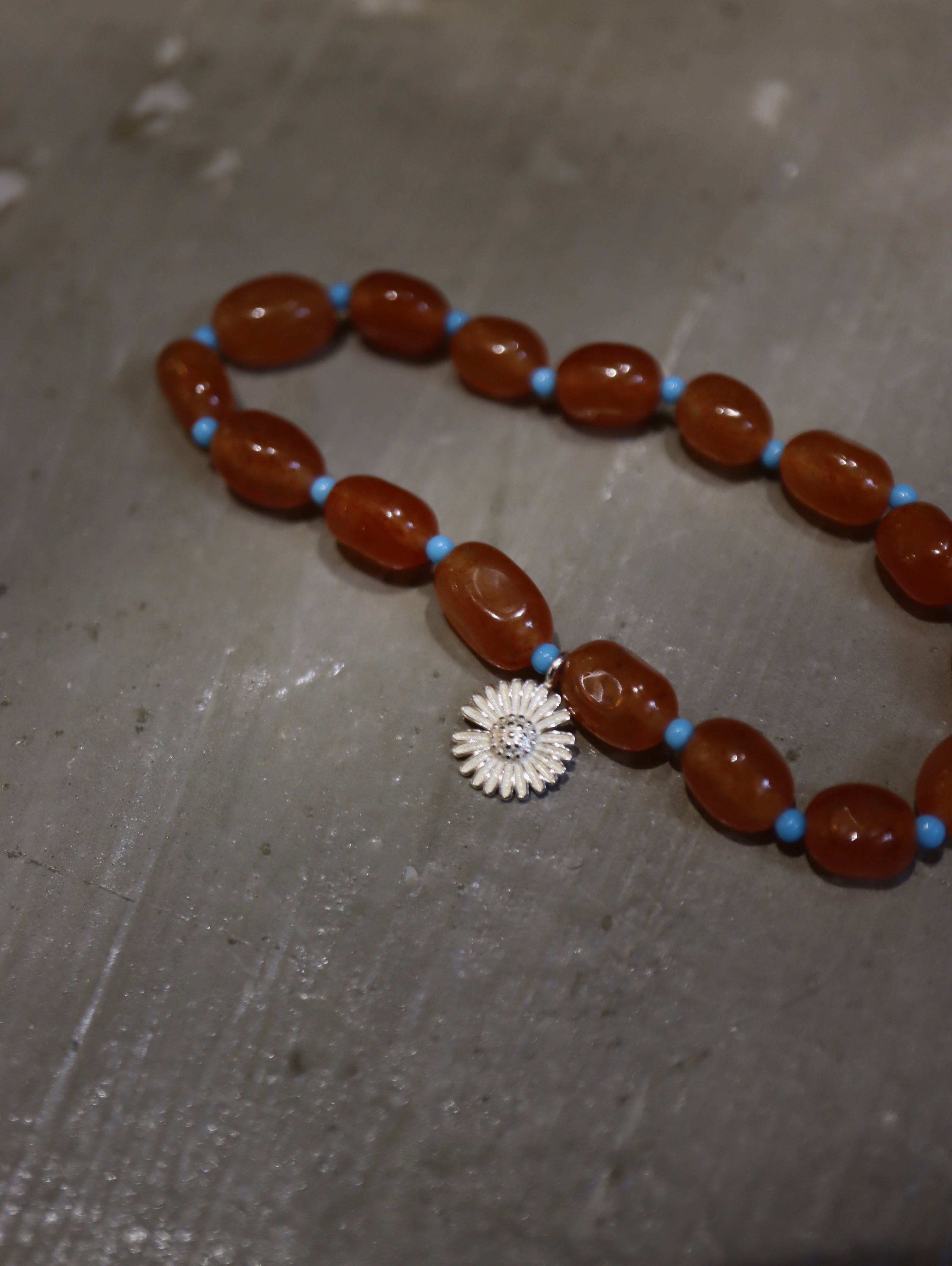 Dyed jade & Daisy silver925 beaded bracelet