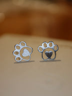 Heart center paws earrings