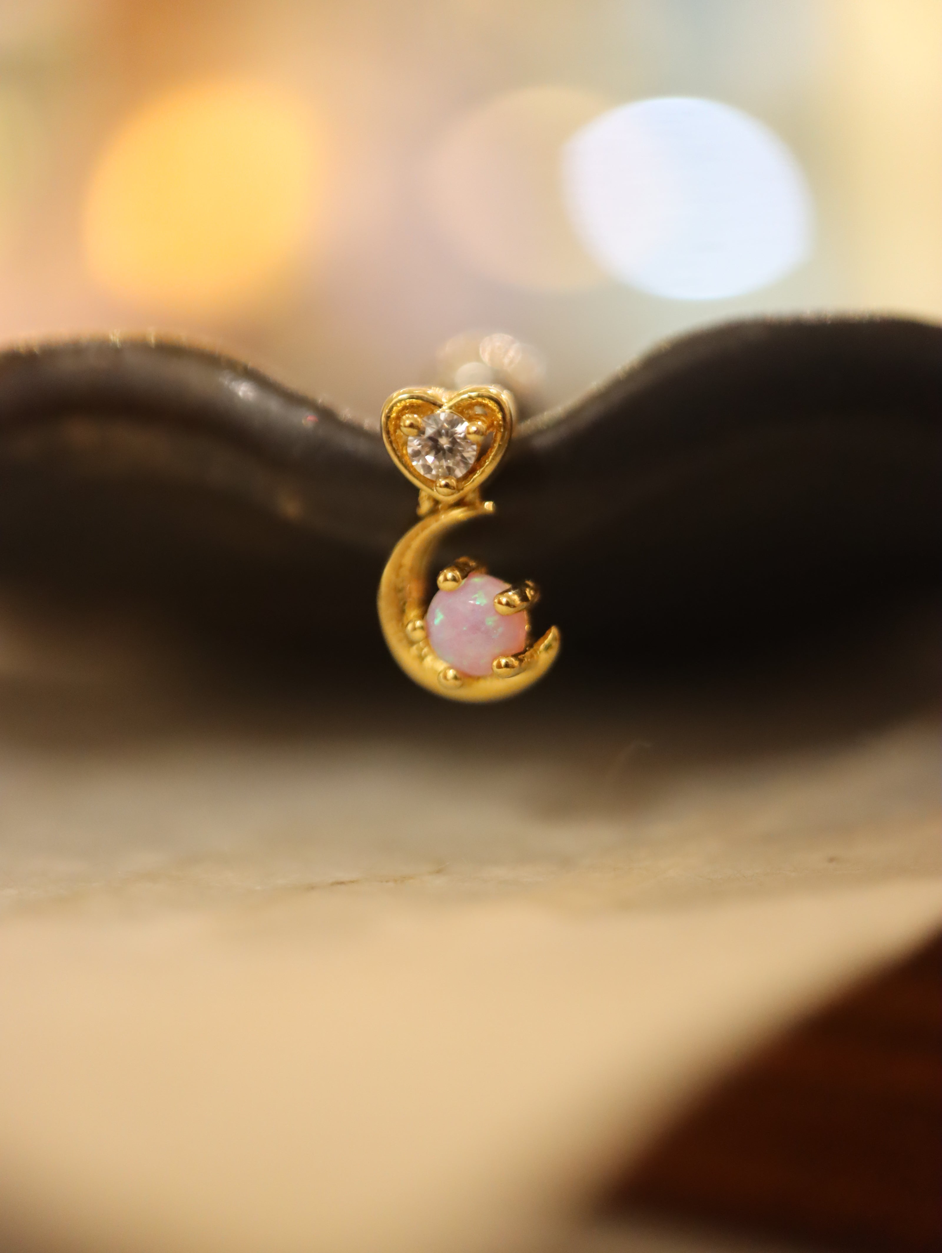Heart crescent Opal surgical steel stud earring piercing (1pc)