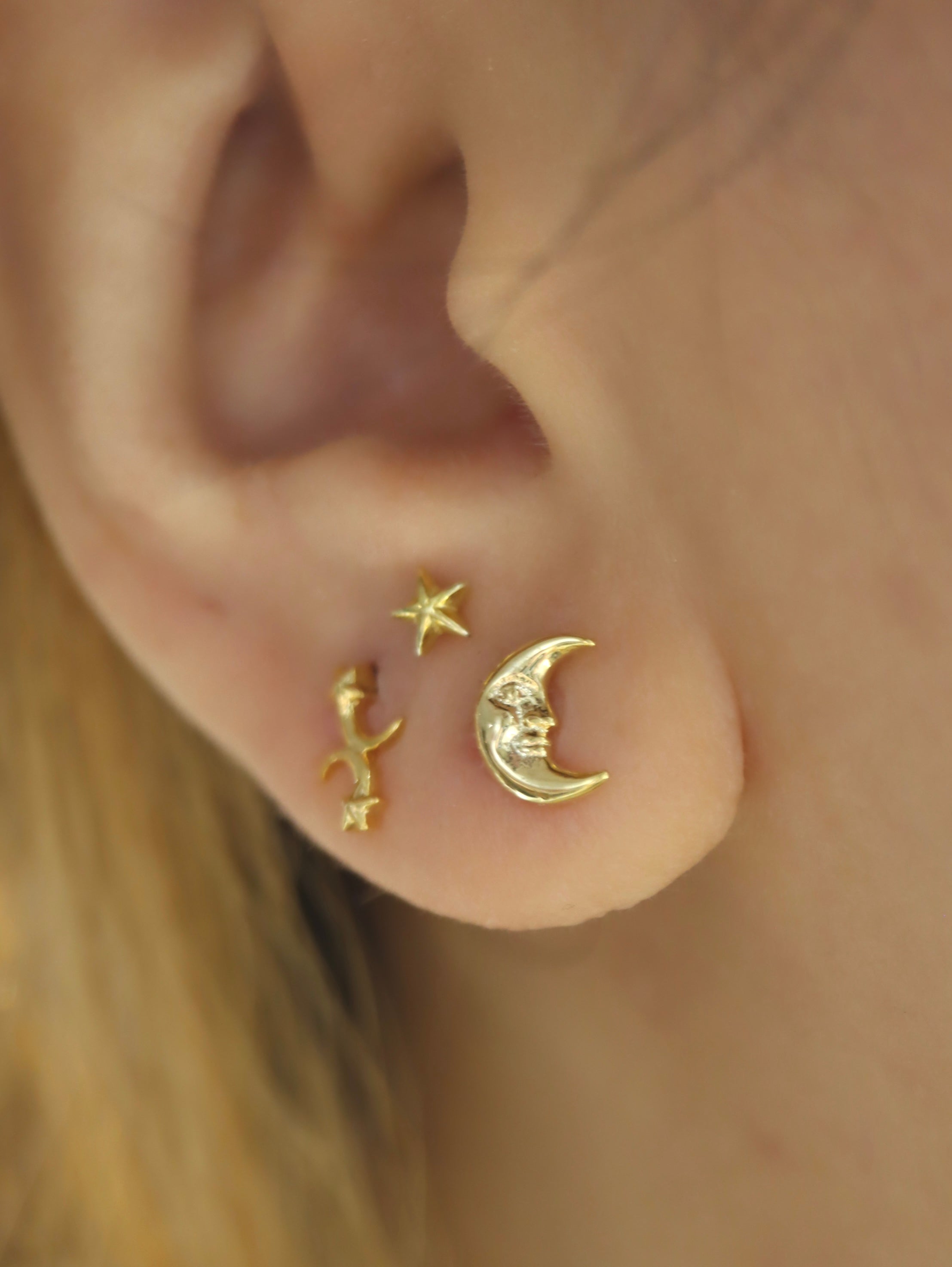 Crescent moon surgical steel stud earring (1pc)