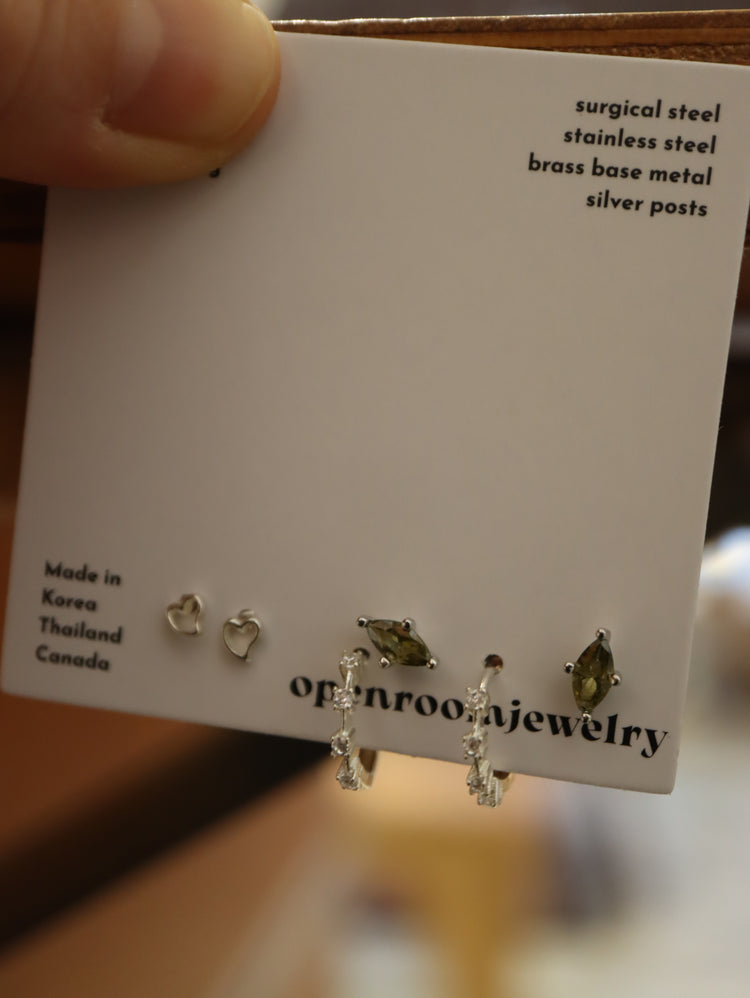 Mini hollow heart 925 silver earrings