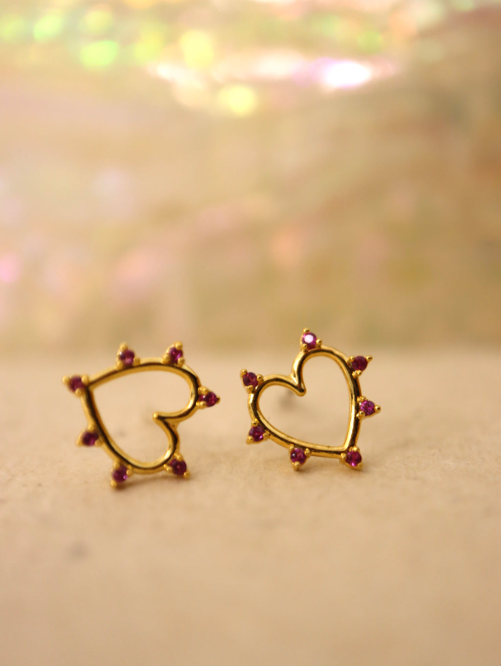 Stud heart earrings