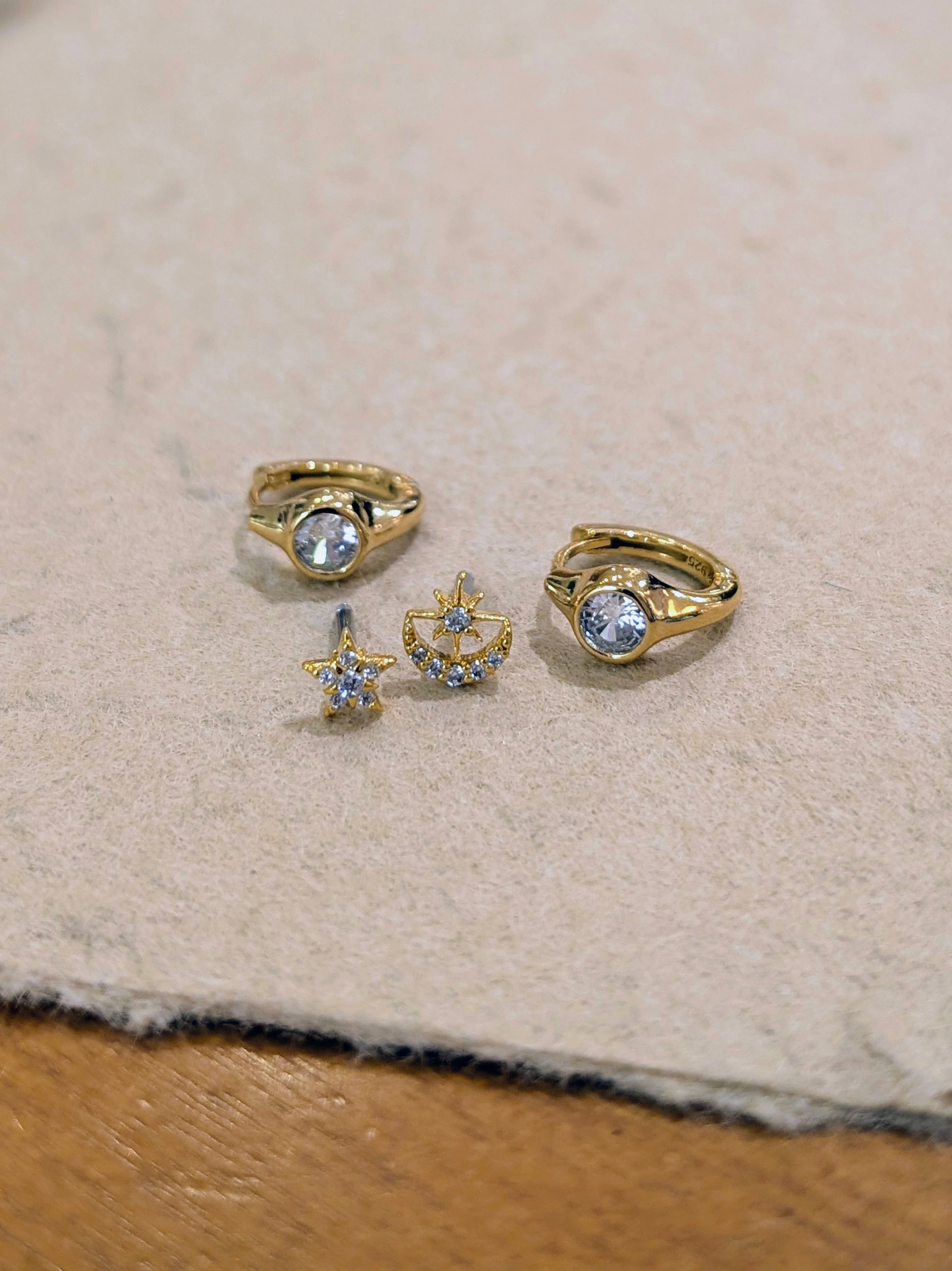 Round cz hinged hoop gold earrings