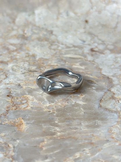 Irregular shape stainless steel ring