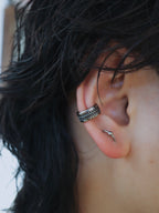 Sawtooth unisex surgical steel Earcuff