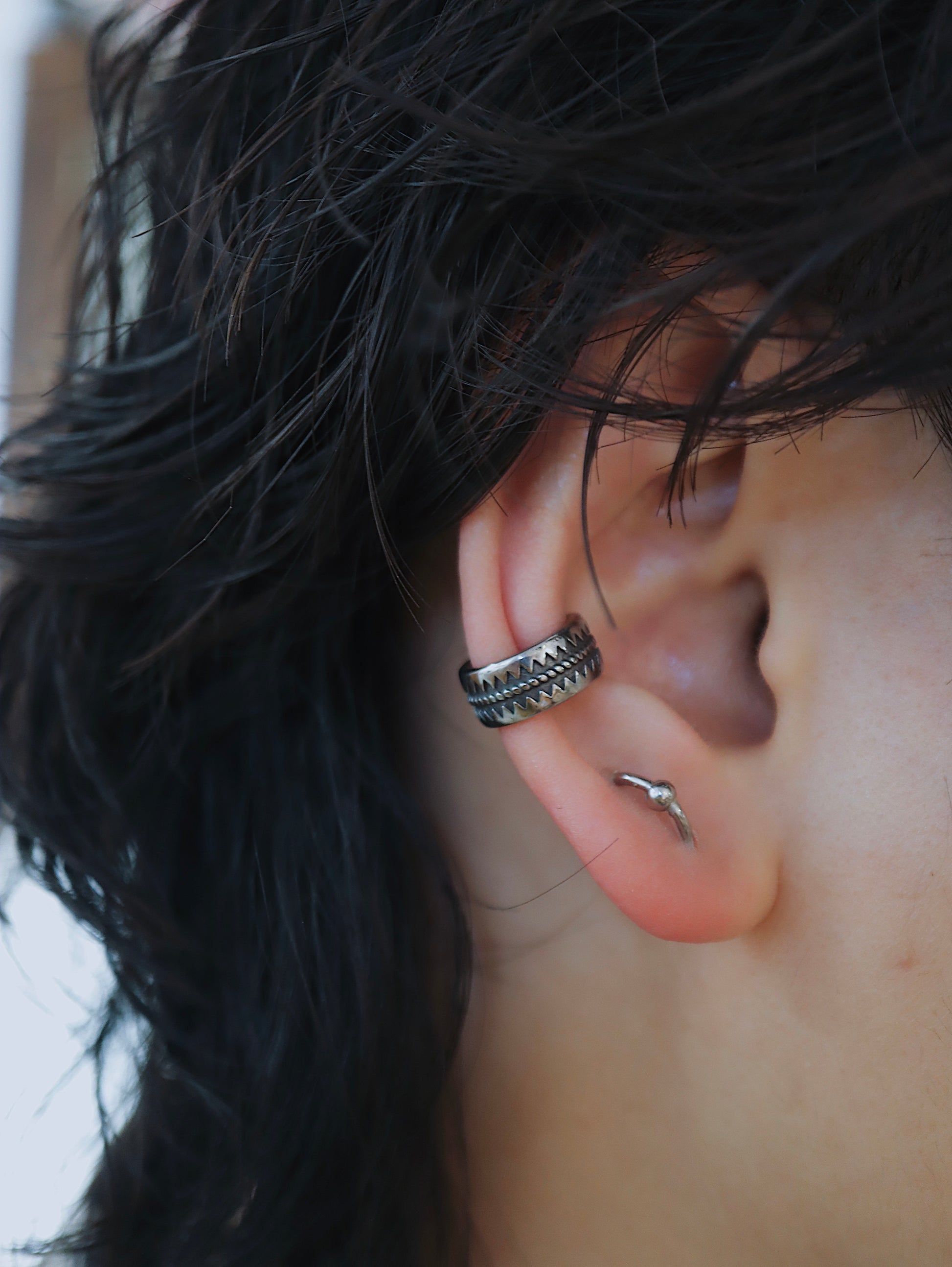 Sawtooth unisex surgical steel Earcuff