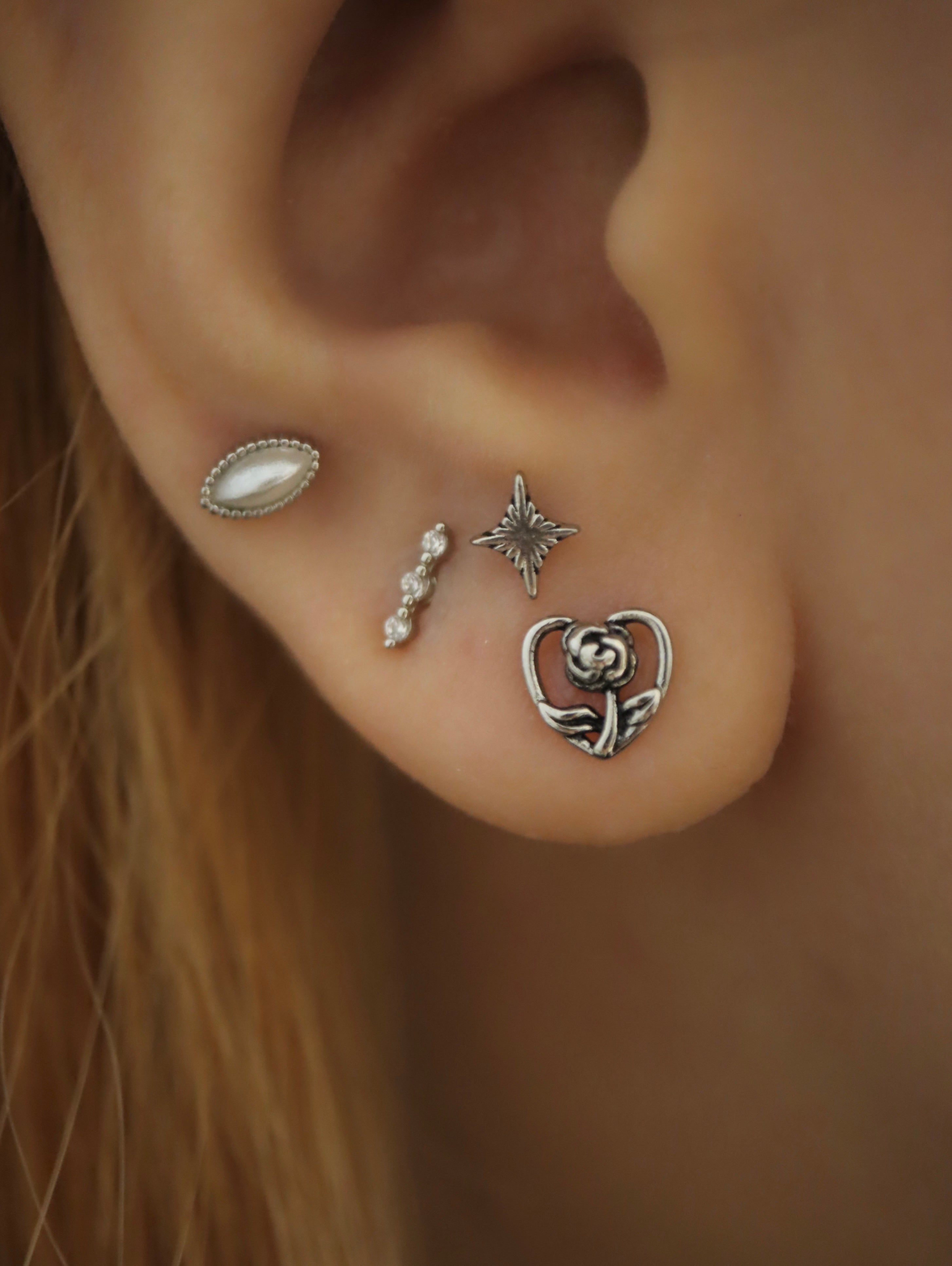 Rose heart stud surgical steel piercing (1pc)