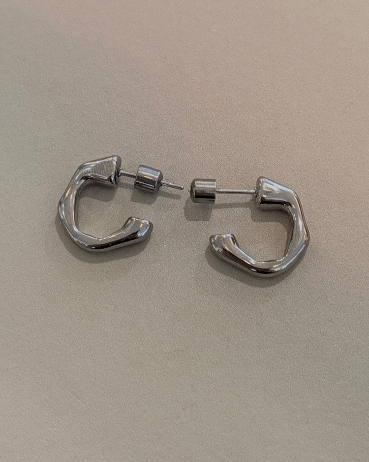 Stainless Steel Onda C-Hoops earrings