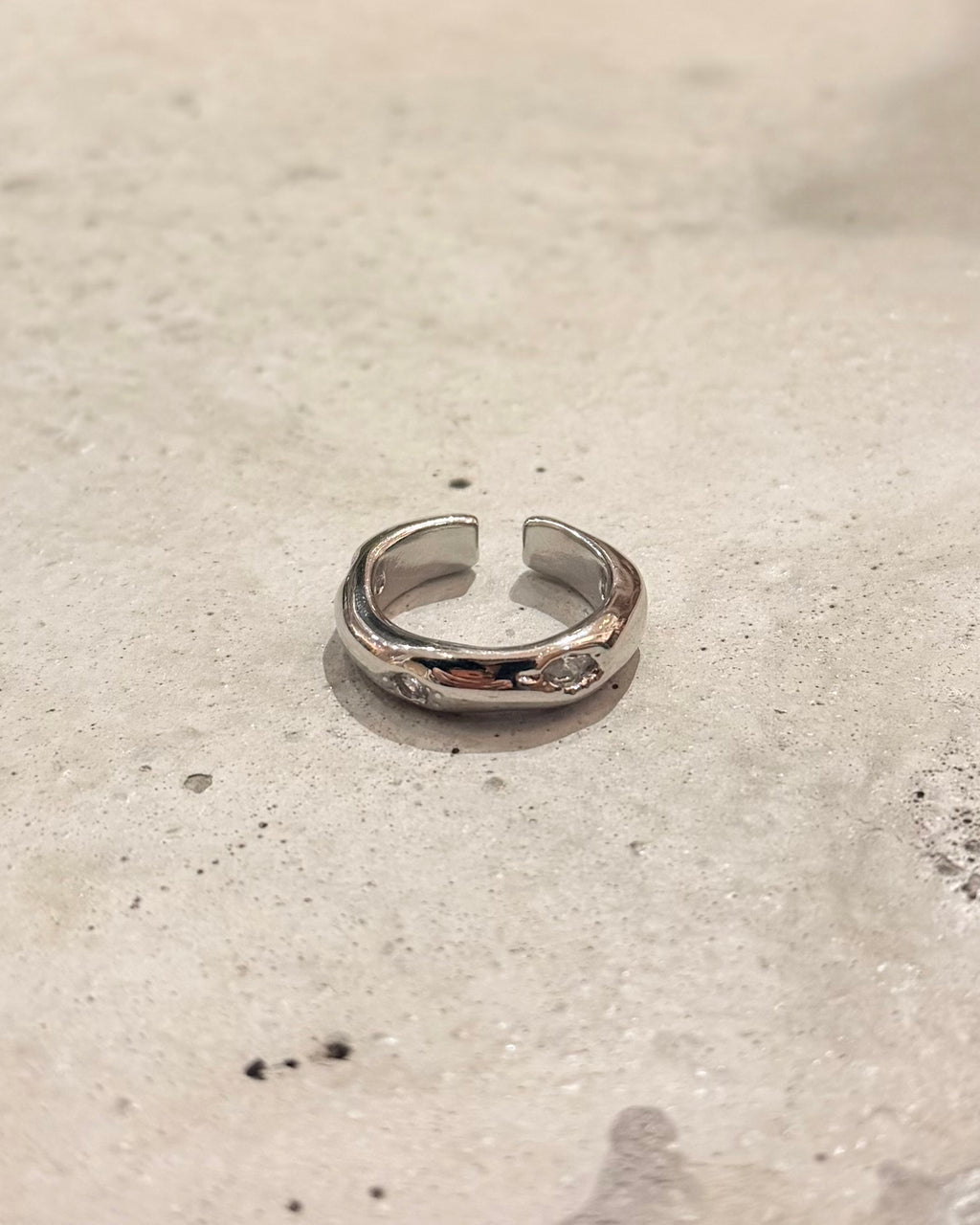 Crack Cubic Bold Open Ring
