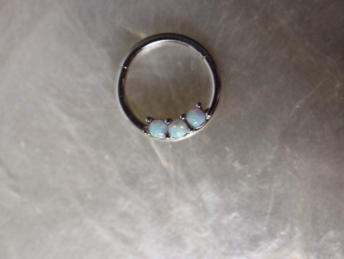 Triple opal clicker