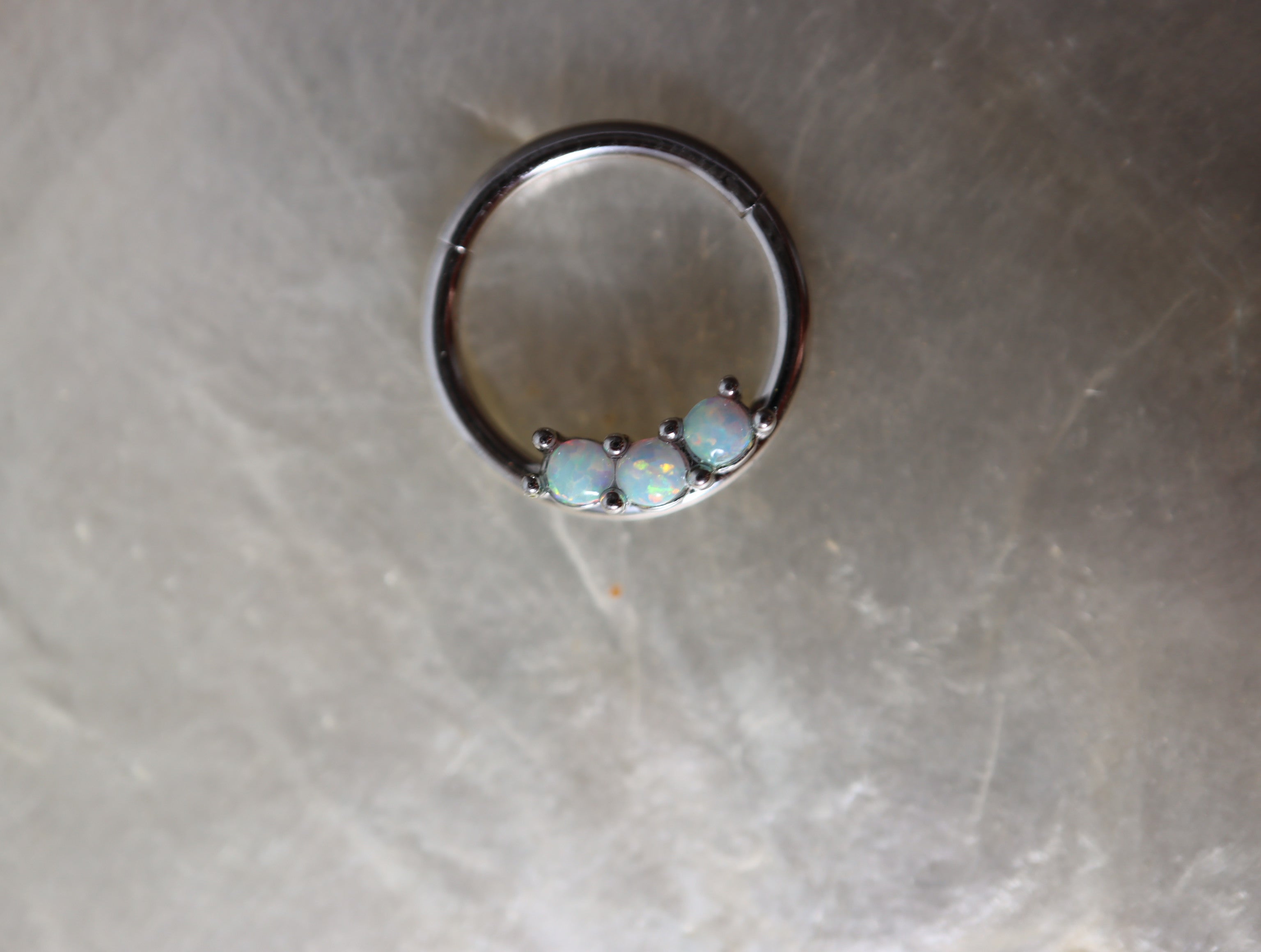 Triple opal clicker