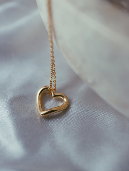 Heart brass necklace