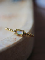 Bar rectangular opal piercing barbell (screw ball)