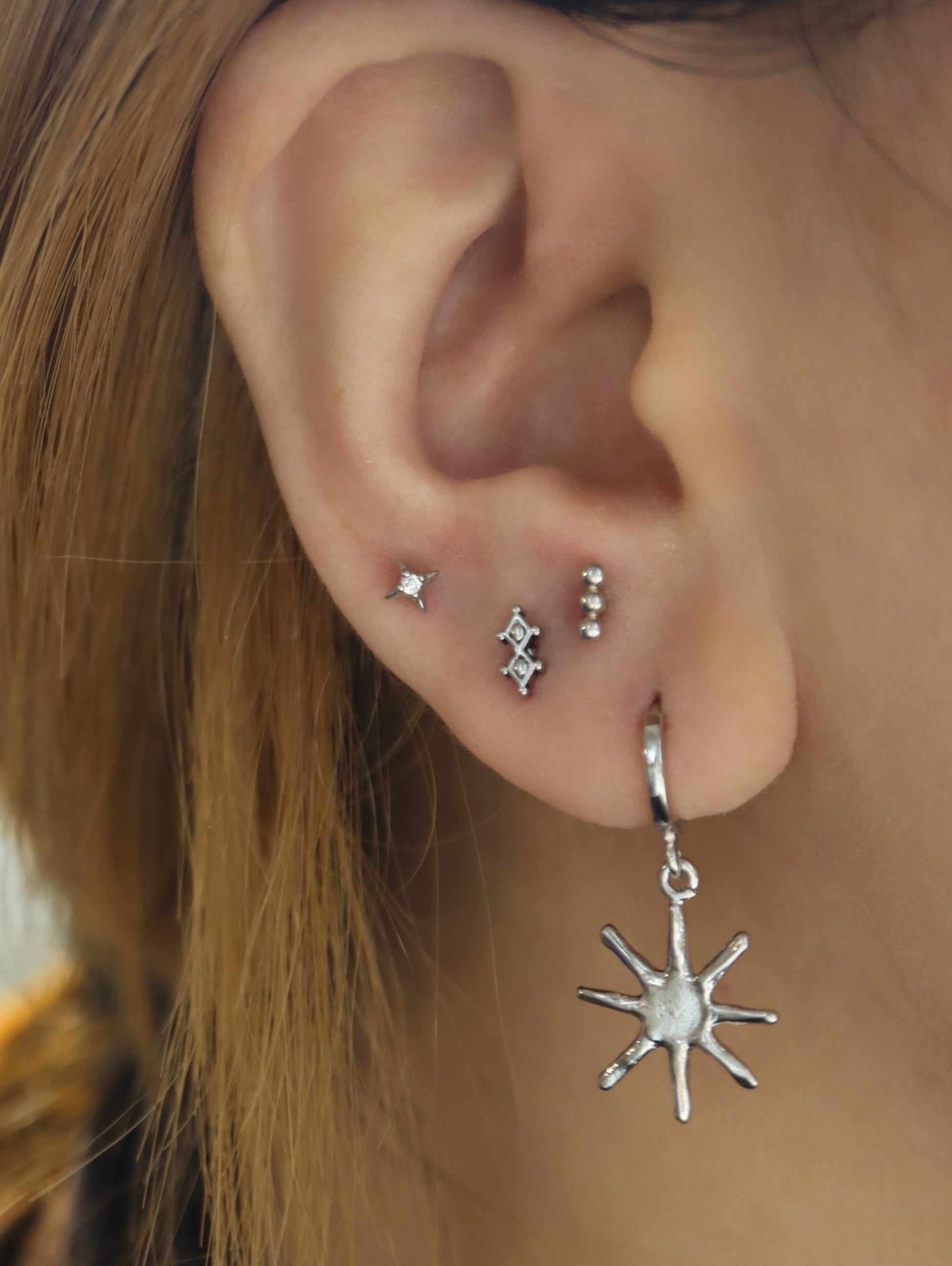 Double lozenge surgical steel piercing earring (1pc)