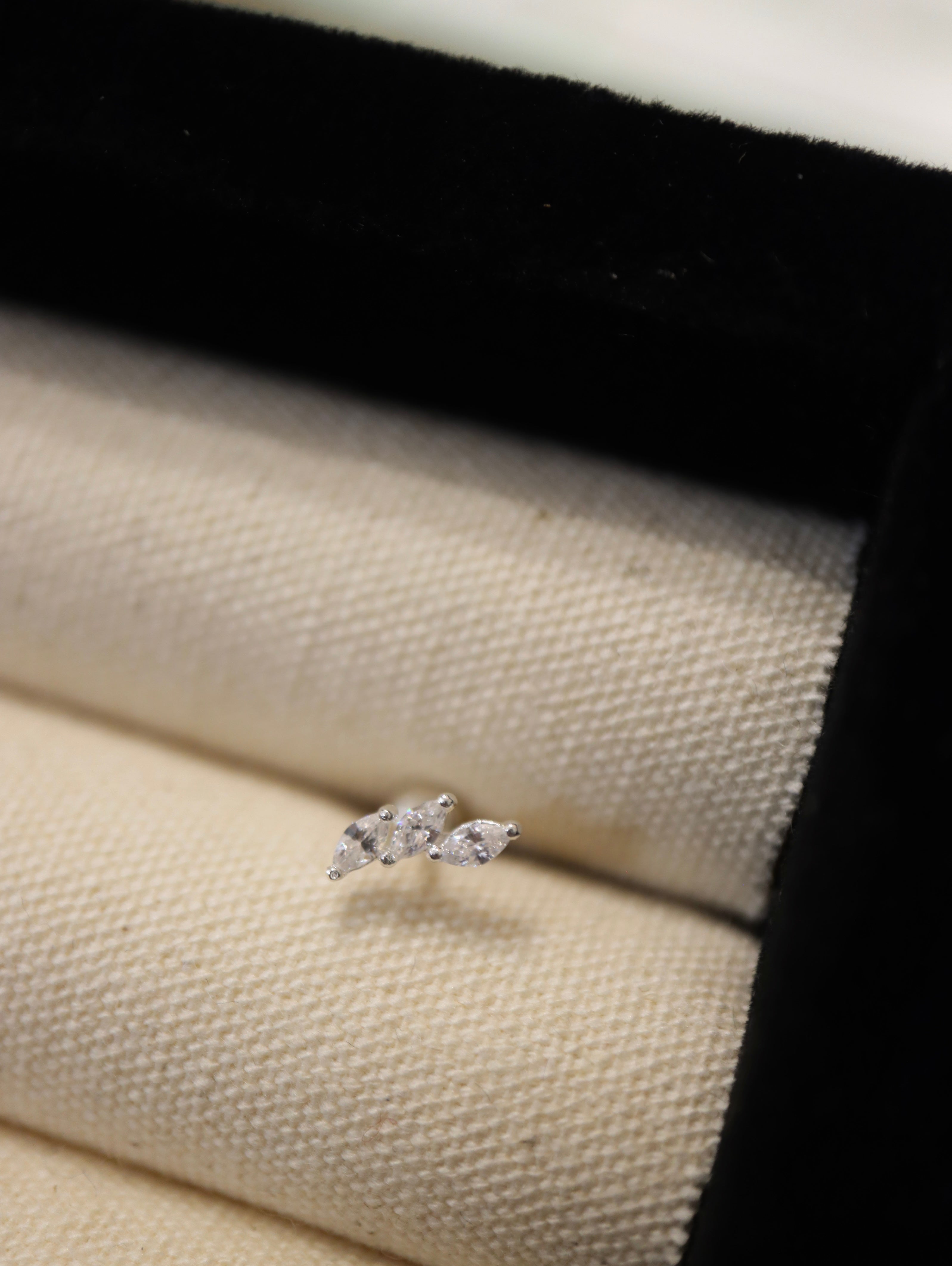 925 silver piercing triple cz earring