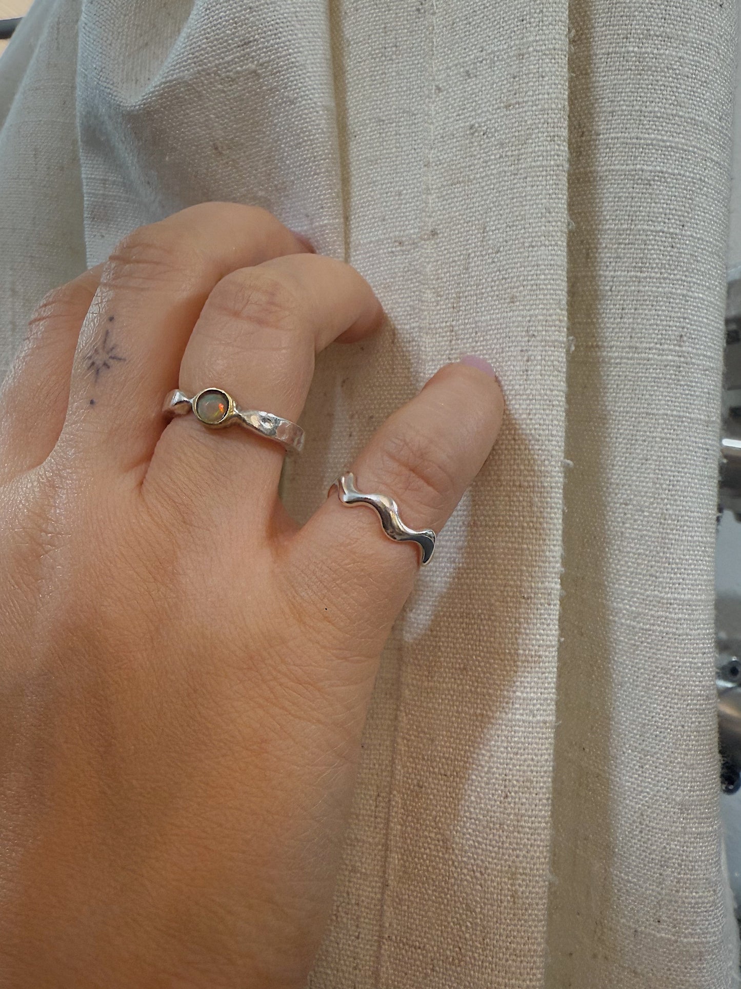 Silver925 wavy little finger pinky ring