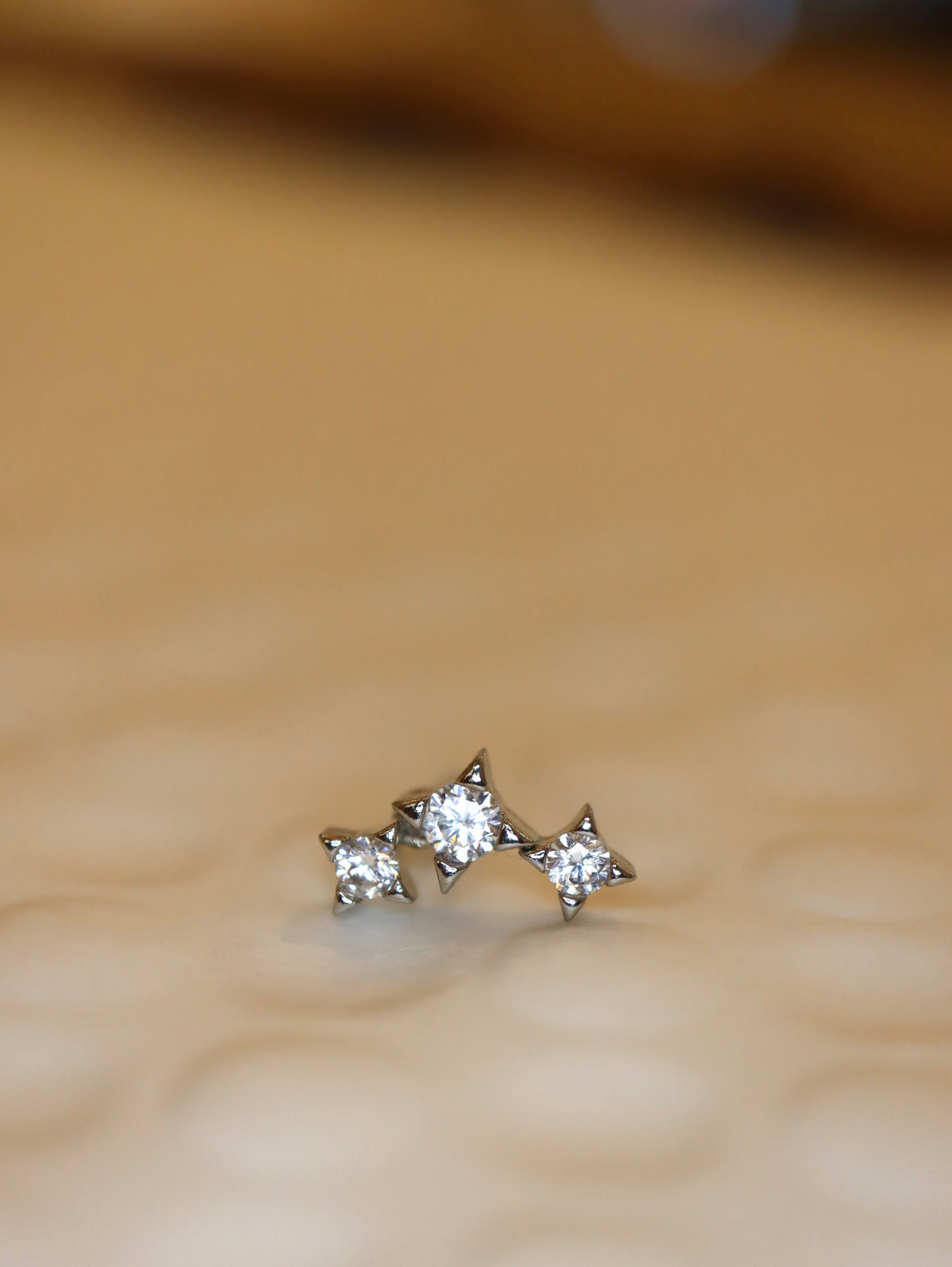 Triple rhombus surgical steel piercing earring (1pc)